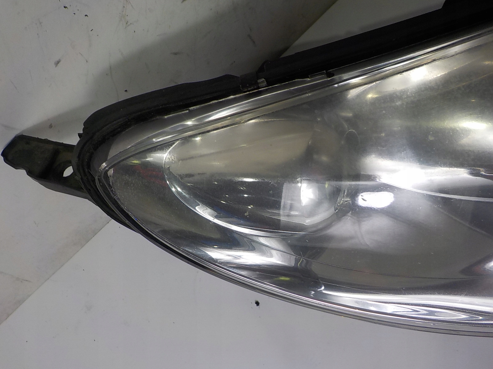 PEUGEOT 407 XENON light right front front UK