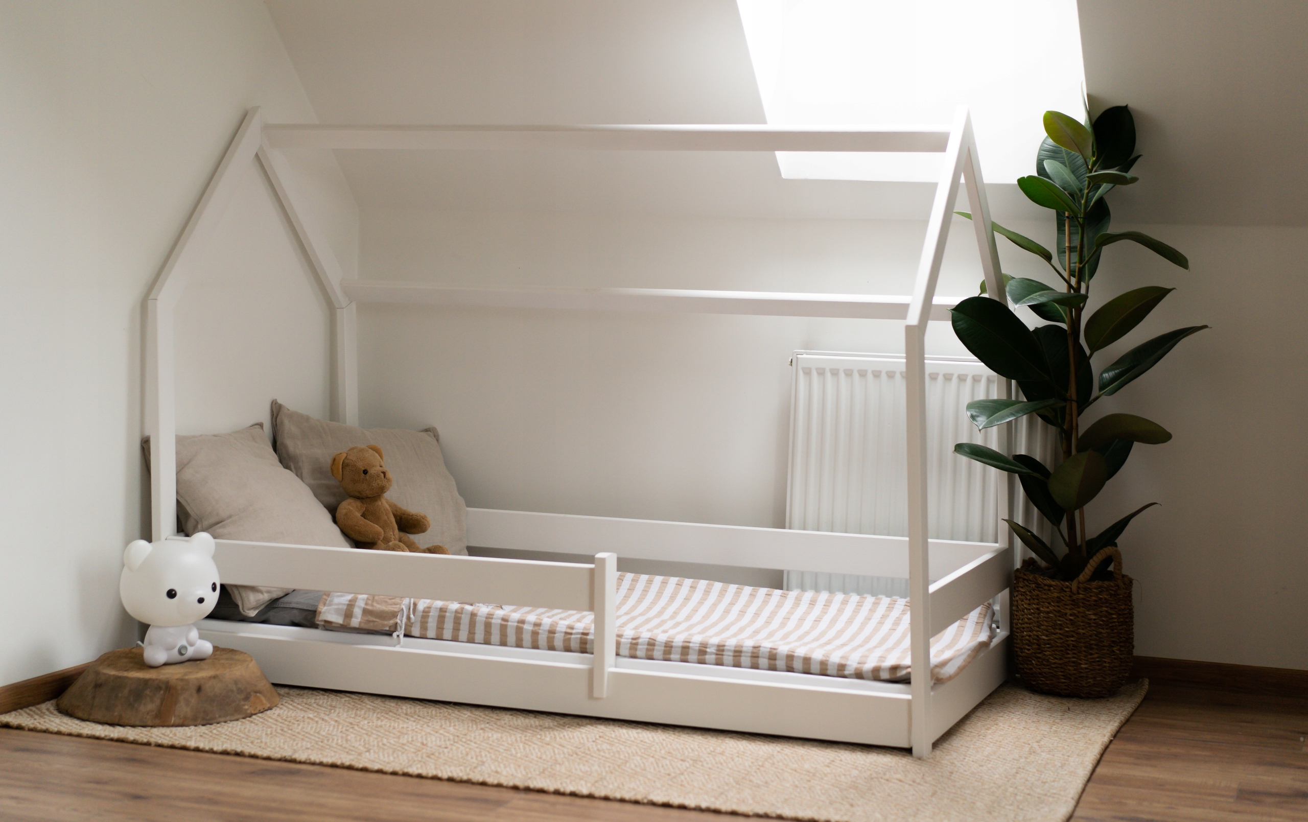 ŁÓŻKO DZIECIĘCE DOMEK 160x80 BIAŁE Długość mebla 160 cm