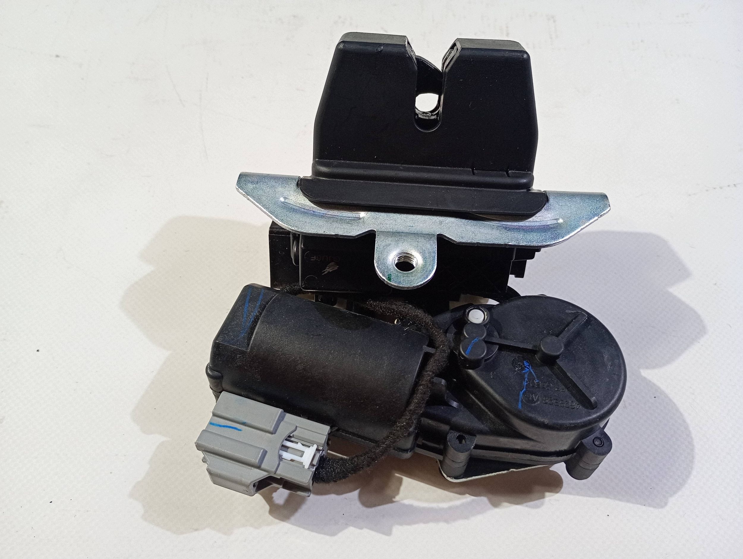 lock rear part rear bonnet boot Ford Mustang Mach-E 2020