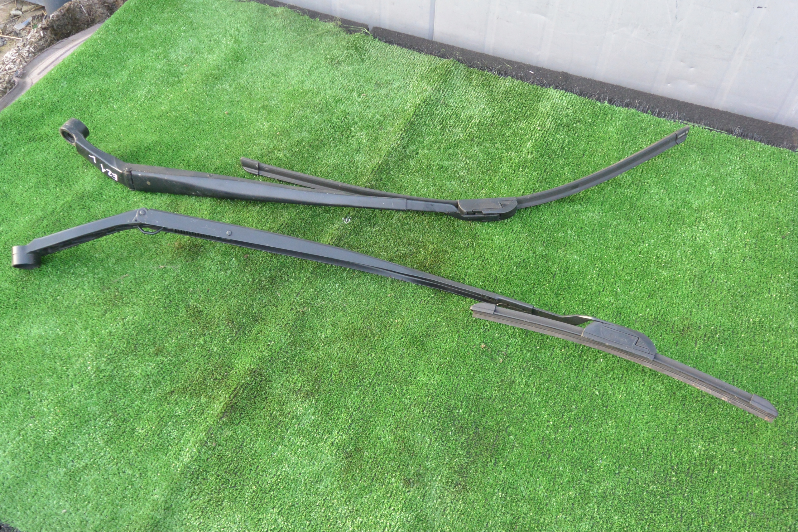 wiper arm KPL TOYOTA COROLLA E21 EU