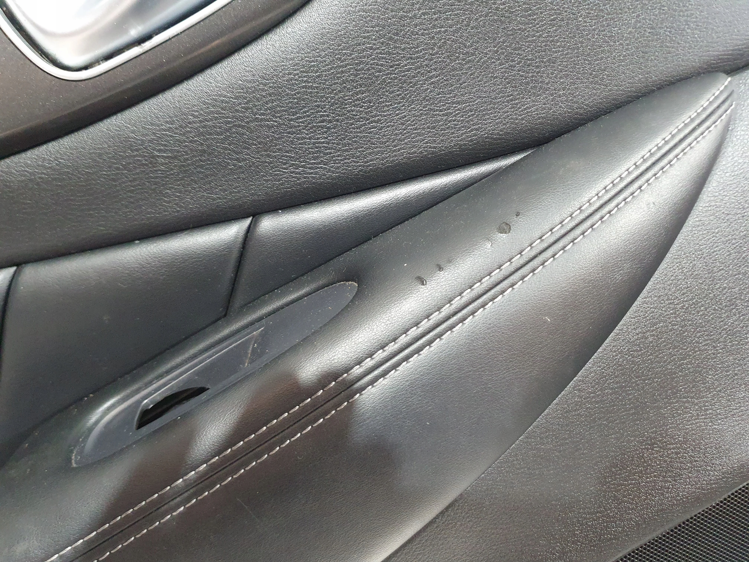 дверные карты левый зад INFINITI Q50 13-