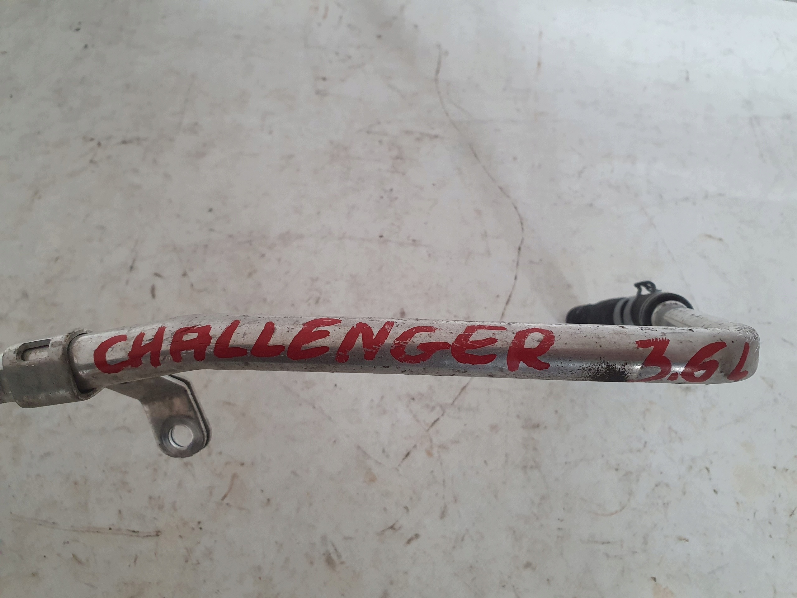 DODGE CHALLENGER 15- 3.6 RURKA vizek TERMOSTAT