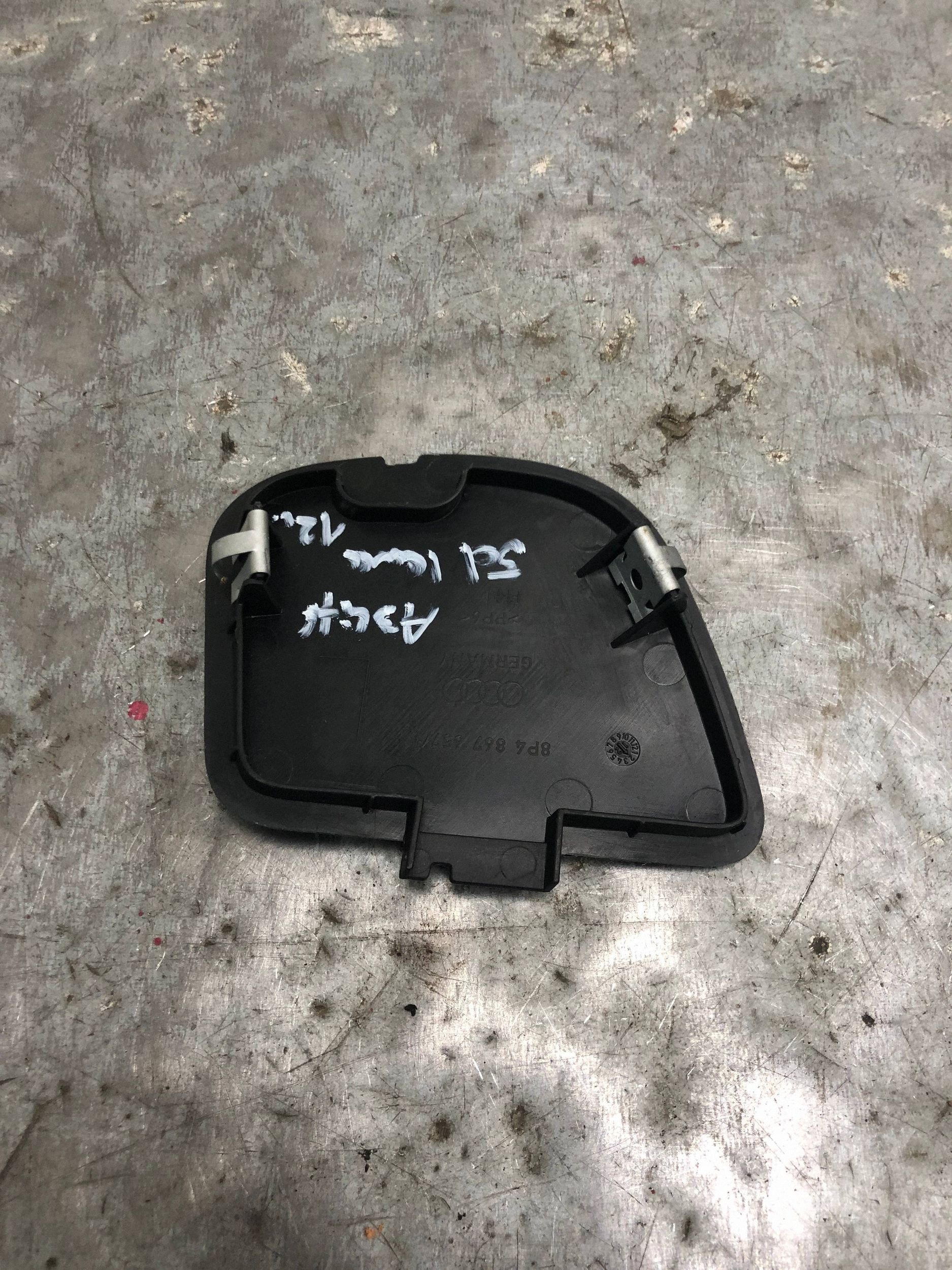 spoiler upholstery boot left AUDI A3 8P LIFT 8P4867657A