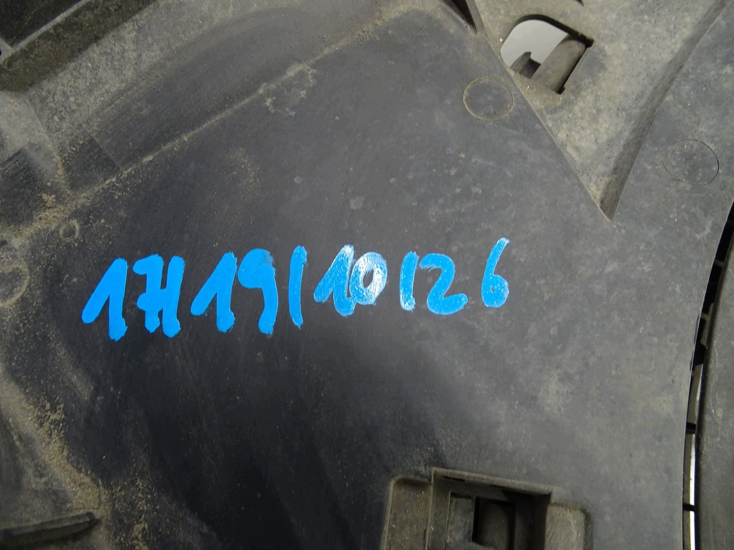 radiator fan BMW 1 E87 2.0D 7525116