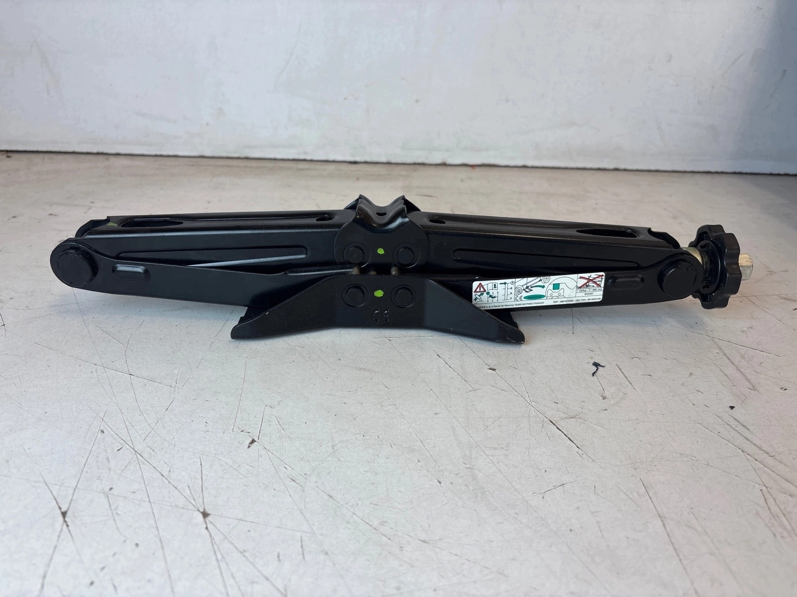 kit sécurité obligatoire insert roues de la roue de secours Citroen Jumpy Expert III Zafira D