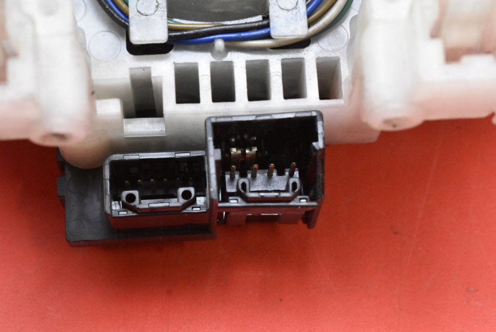 DEVIO LUCI TERGICRISTALLO TERGI PAJAK 8600A042 MITSUBISHI OUTLANDER 1 e 01-08