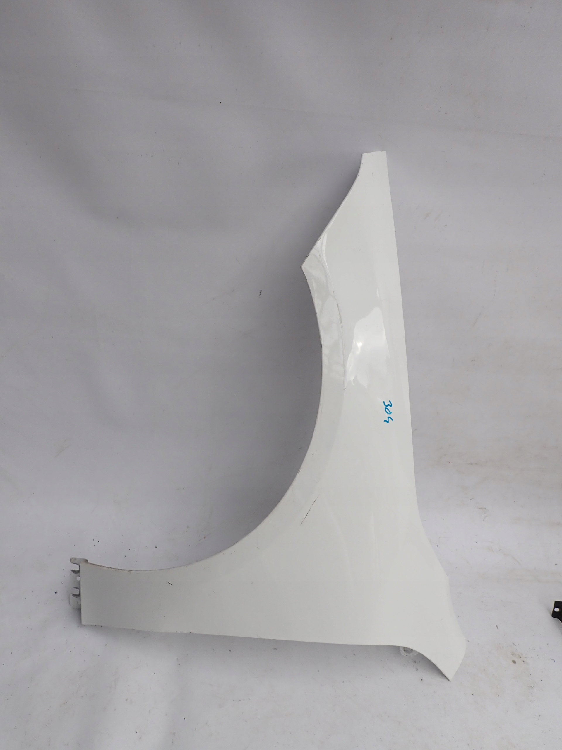 MERCEDES CLA II 2 C118 19-> fender front front left