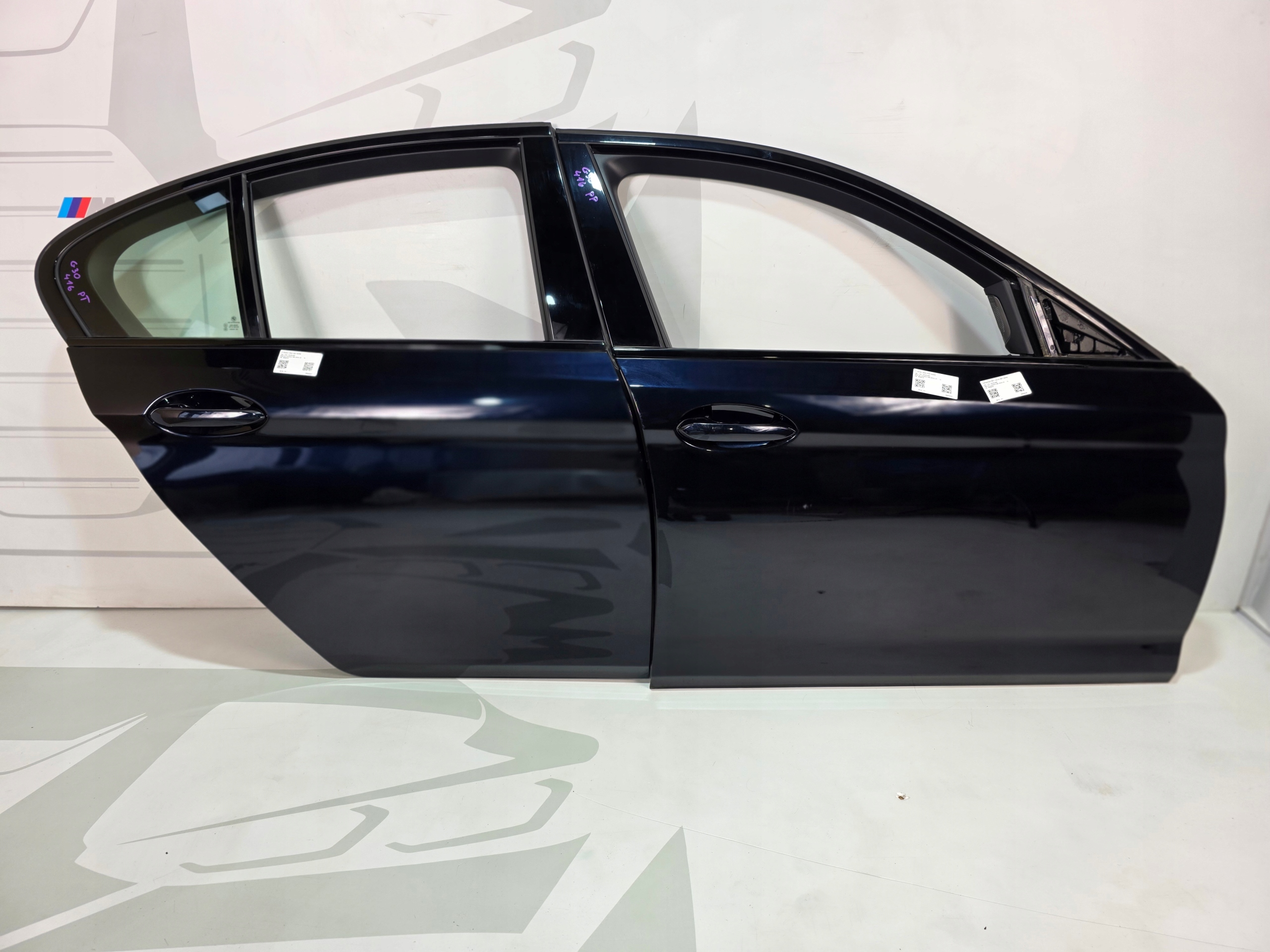 door right front BMW 5 G30 LCI 416 CARBONSCHWARZ