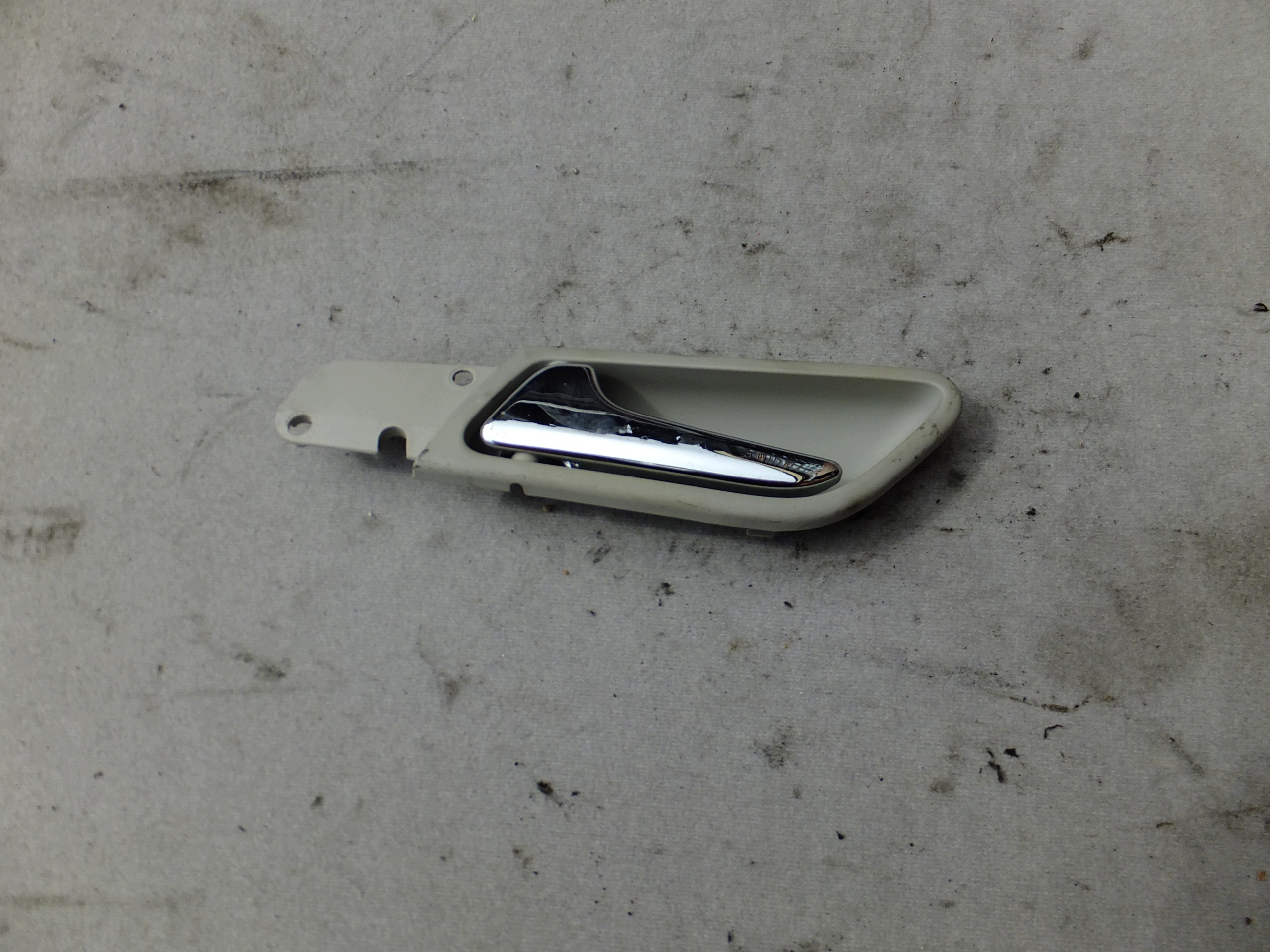 handle inner left front mercedes w169 A1697600961