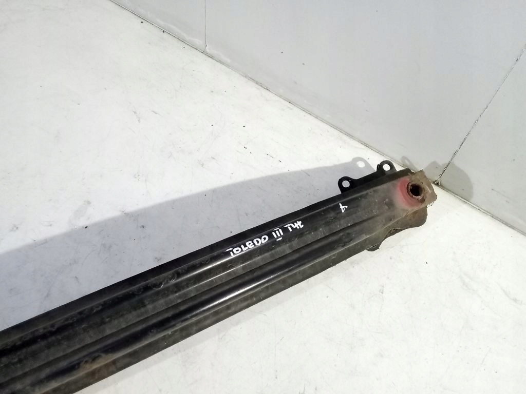Seat Toledo III sider below bumper rear part