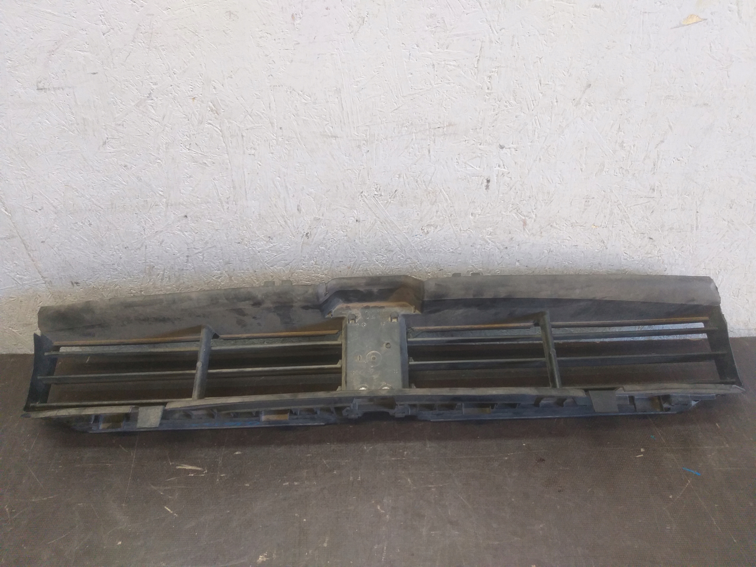 support panel for radiators blinds air line BMW 3 III G20 G21 9465186-04