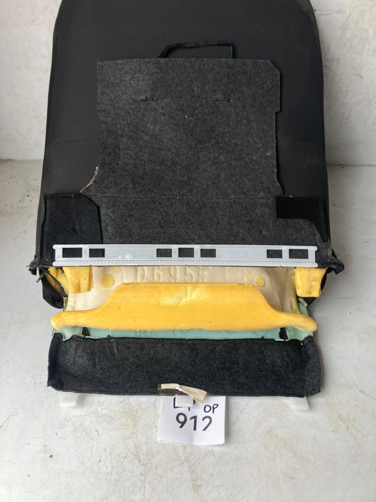 кресло водители передний левый TOYOTA RAV4 V