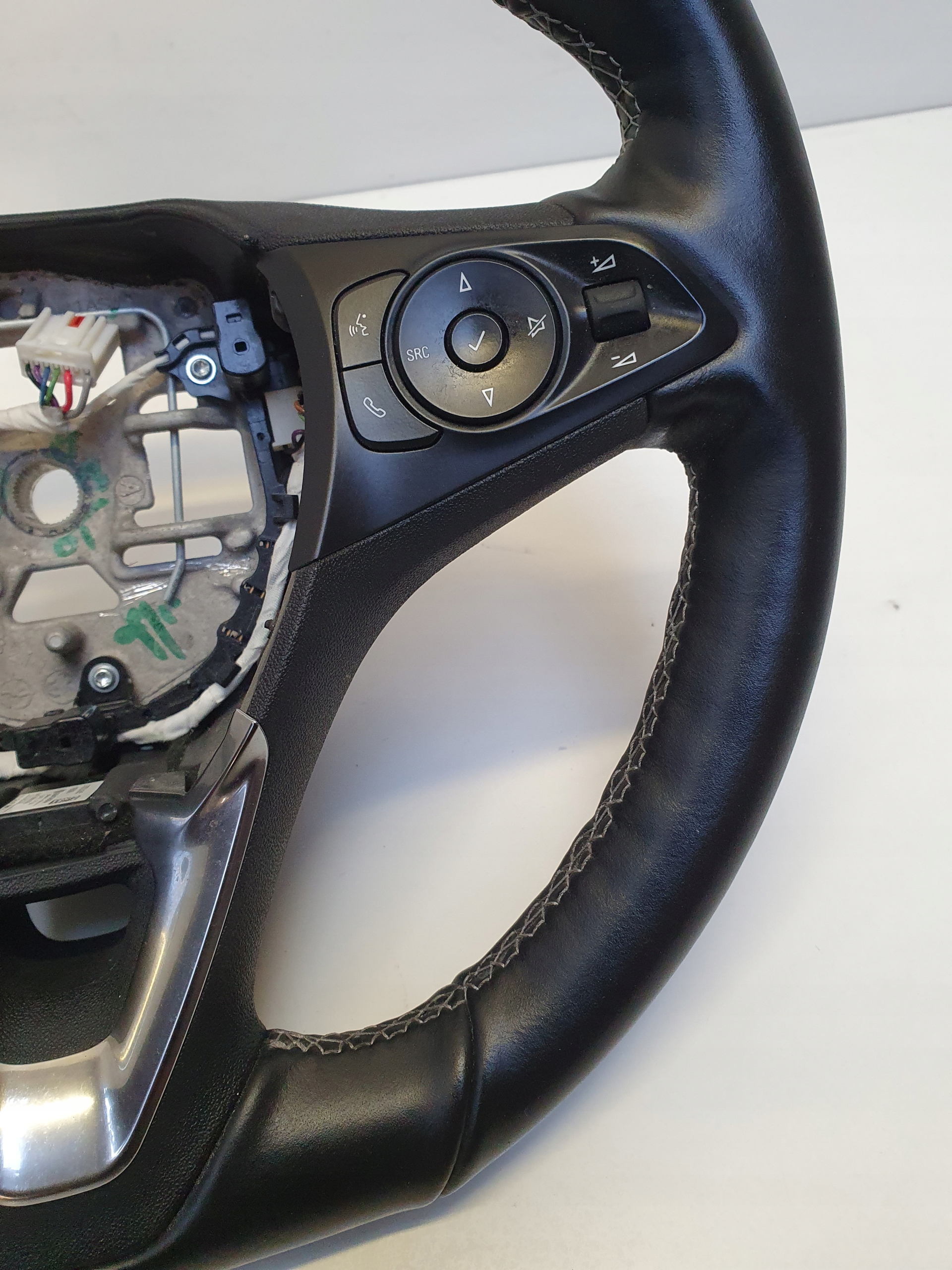 OPEL CORSA F lenkrad Leder MULTIFUNKCJA