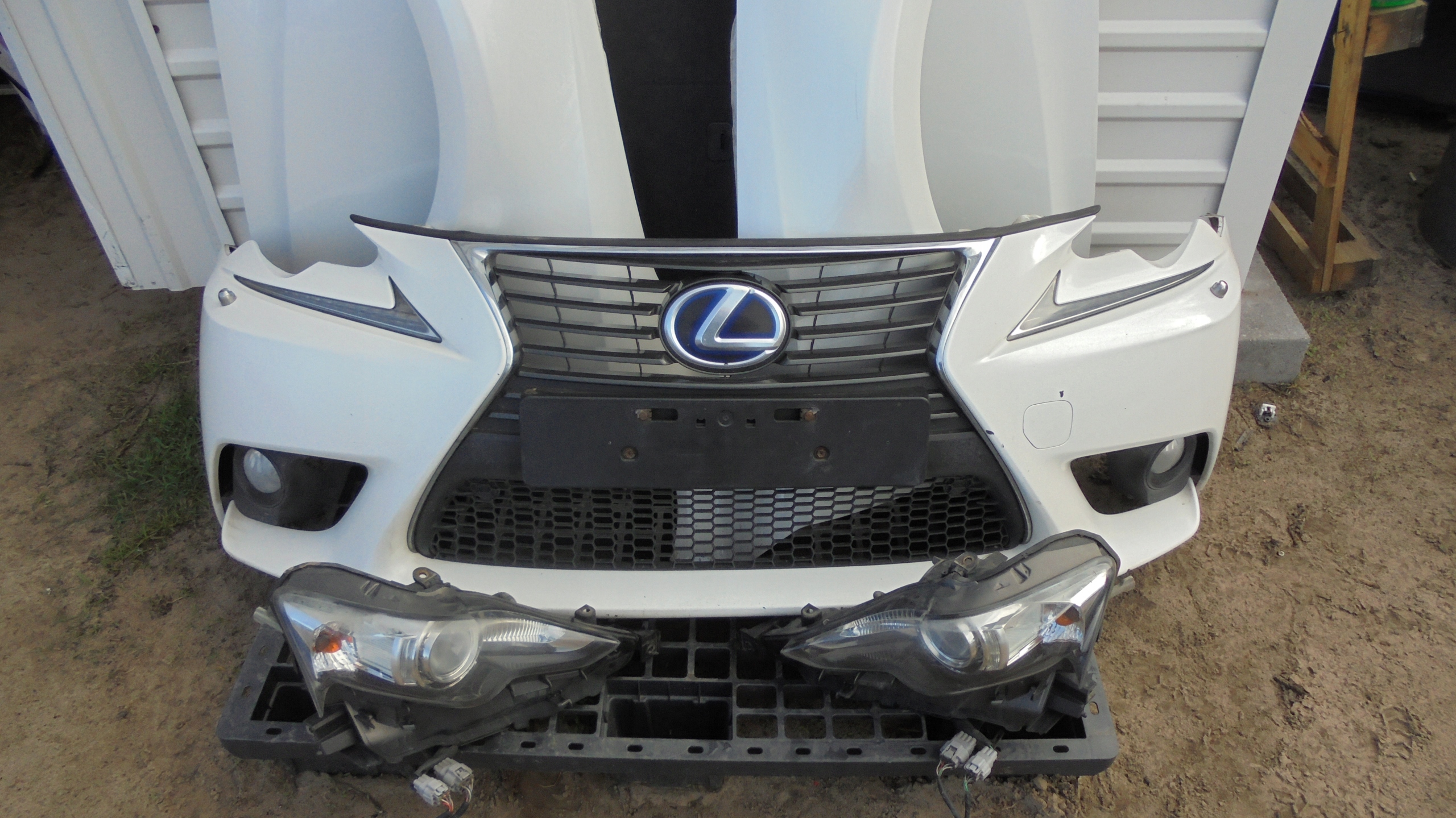 Lexus IS 300H Przód Blacharski Zestaw Zderzak Numer katalogowy części przódis300