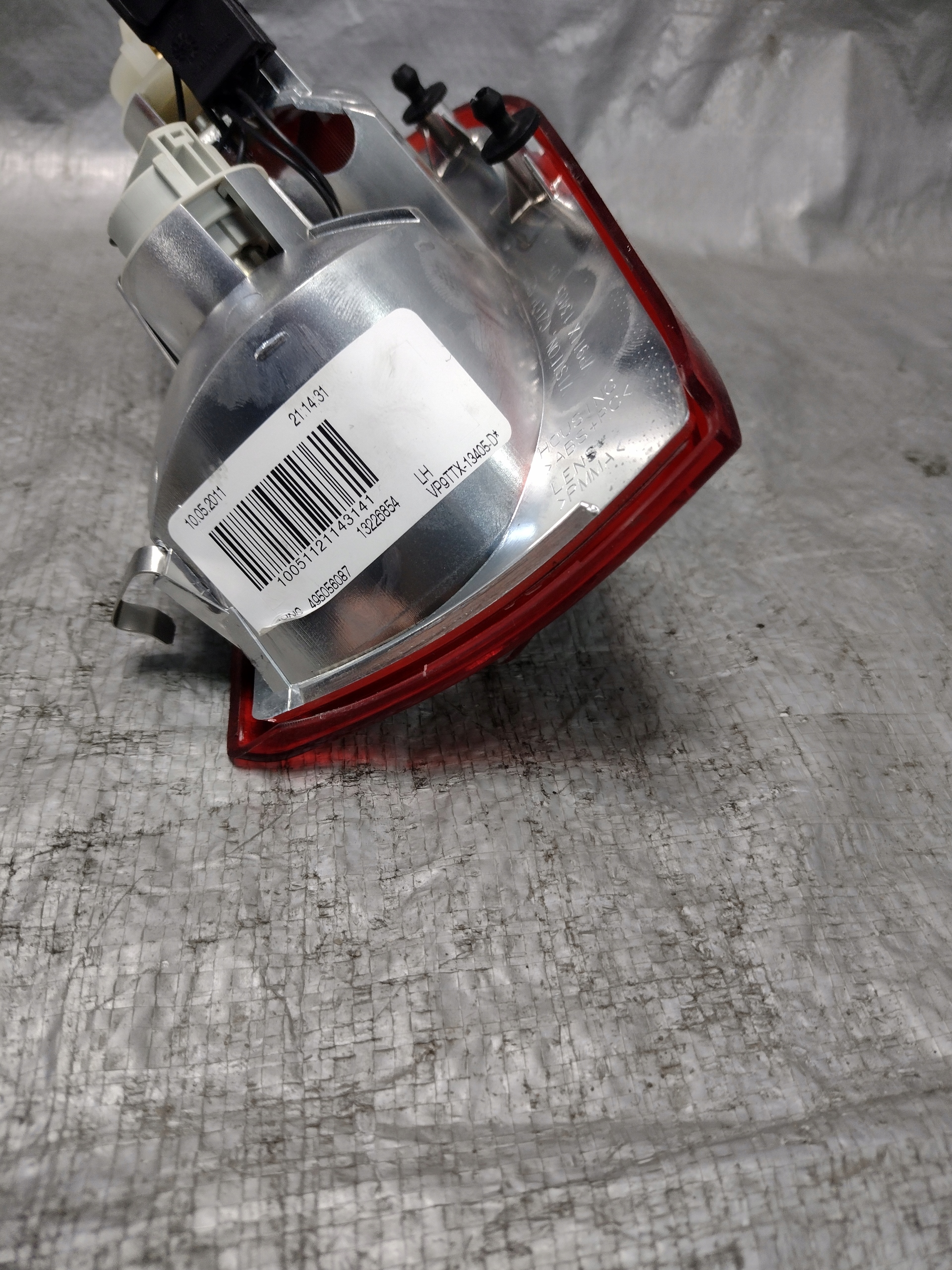 left tyla light boot Opel Insignia A kombi OE 13226854
