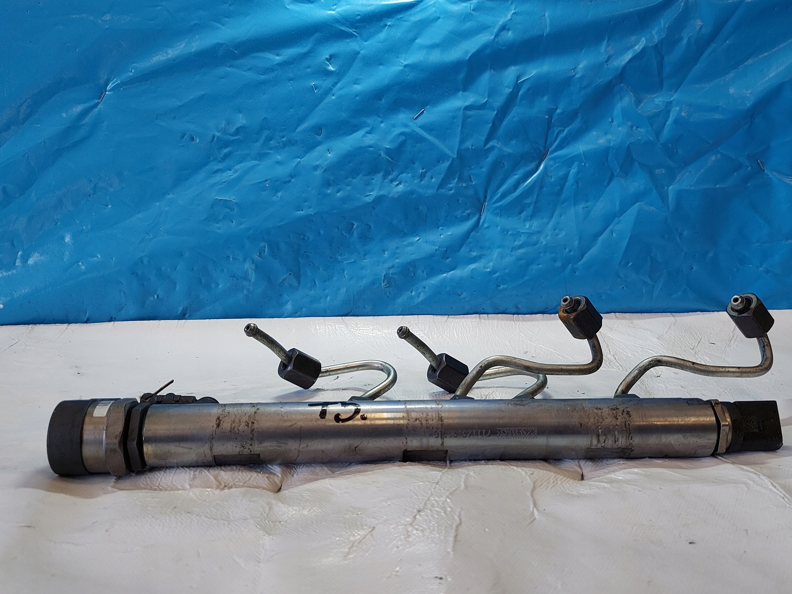 Rampe injection BMW E90 2.0 TD 0445214182