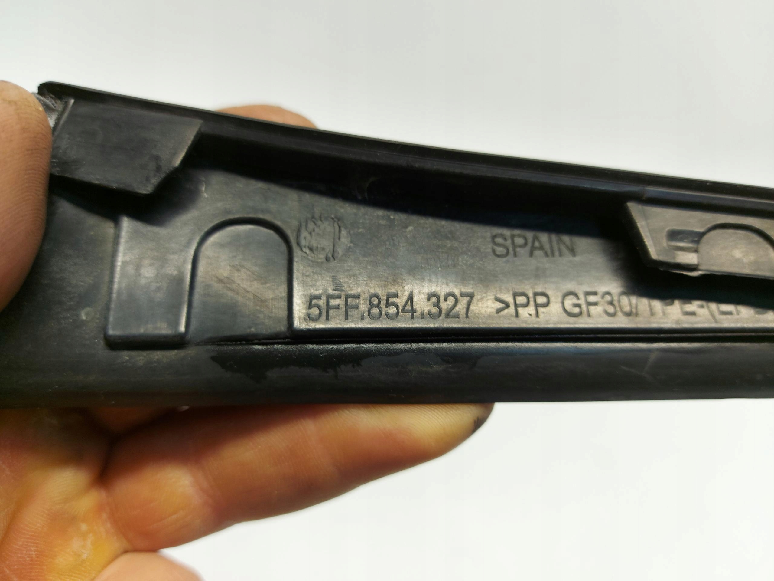 CUPRA FORMENTOR 5FF moulding windows CZOLOWEJ left 5FF854327