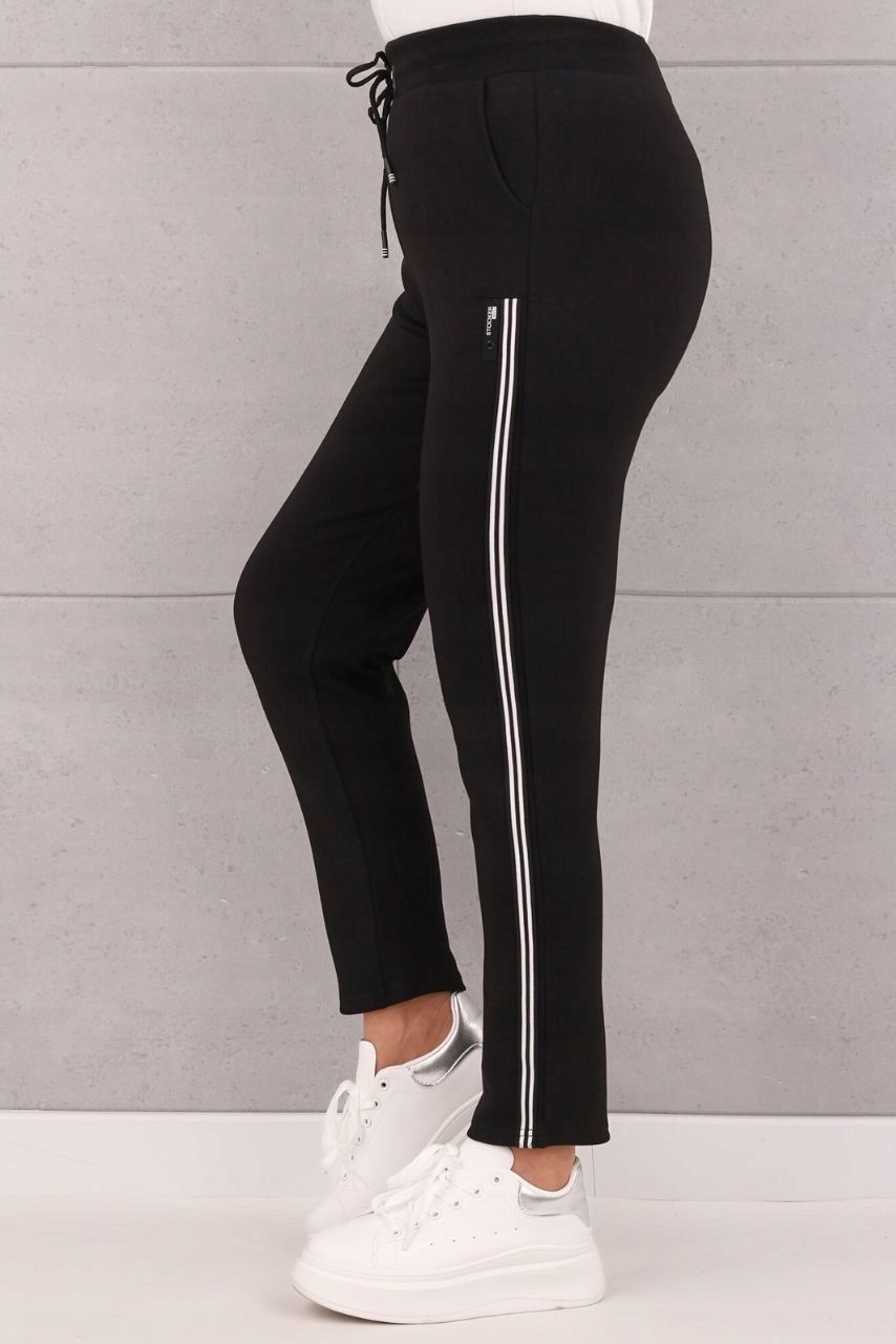 SPODNIE DRESOWE DAMSKIE Z KIESZENIAMI NA GUMCE Z LAMPASEM ROZMIARY Rozmiar 42/44