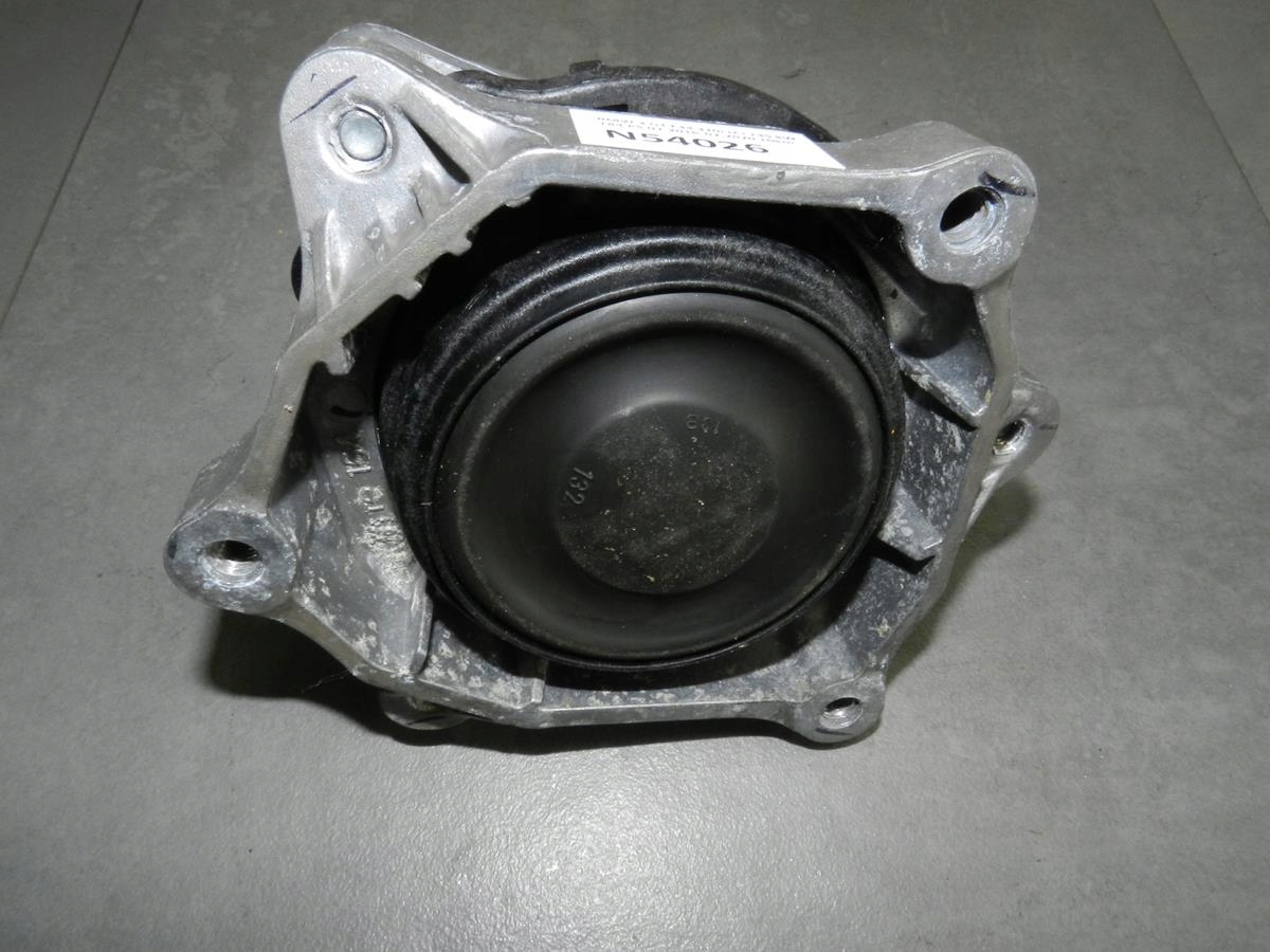 BMW 3 F34 engine mount 6859414