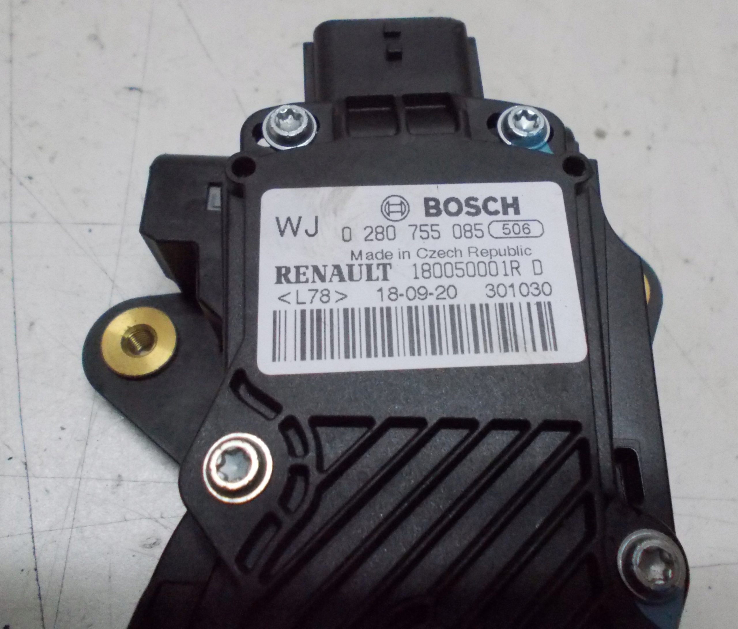 RENAULT LATITUDE 3.0 DCI 12R accelerator pedal 180050001R