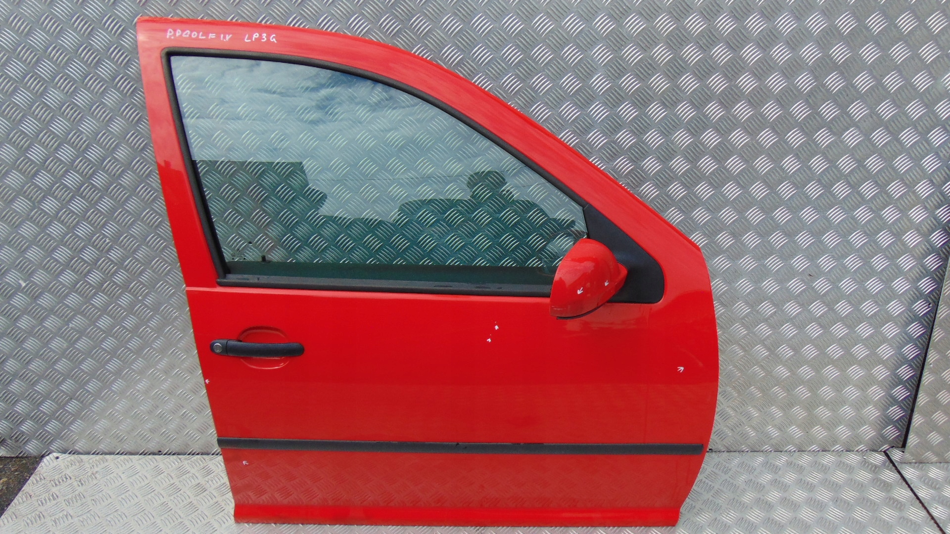 DRZWI PRAWE PRZÓD PRZEDNIE GOLF IV 4 LP3G CZERWONE