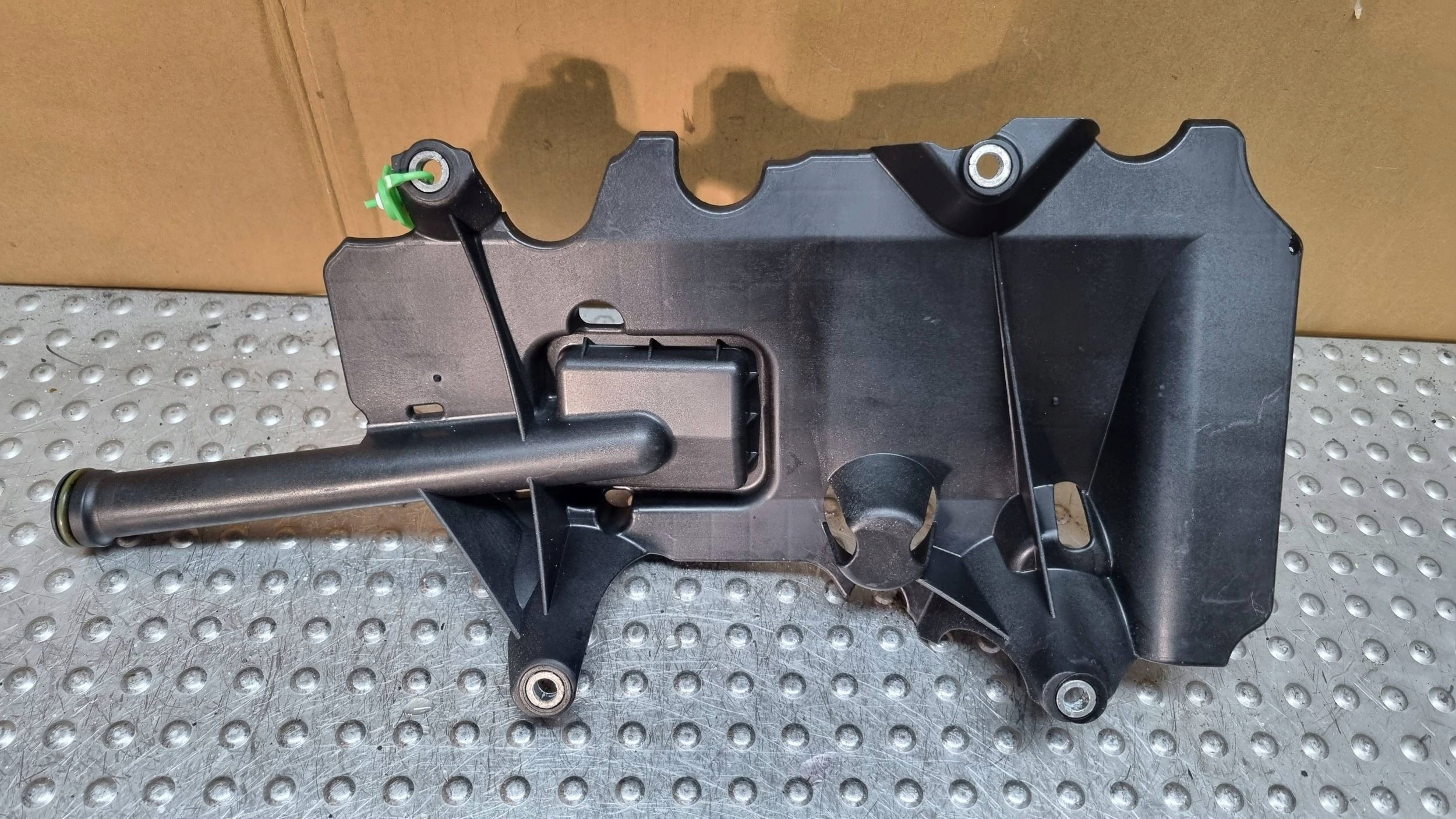 WKLAD MISKI OLEJOWEJ 62440410 BMW E90 E91 E87 E60 E61 E53 X5 E70 3.0D M57