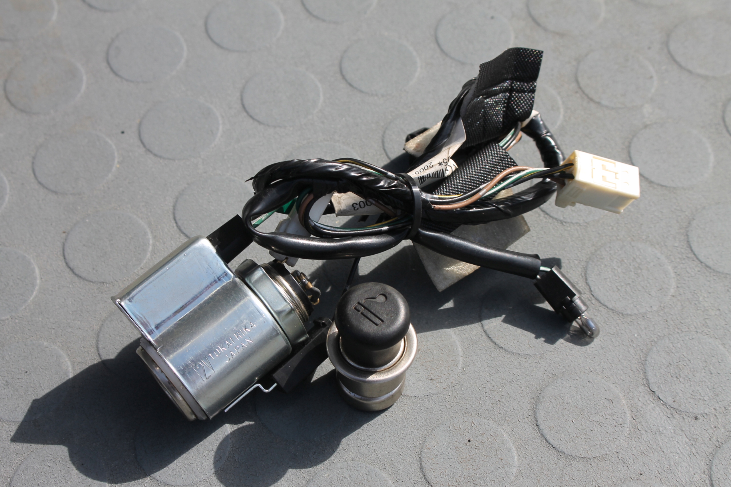 GNIAZDO WIAZKA ZAPALNICZKA LANCER VII 03 08