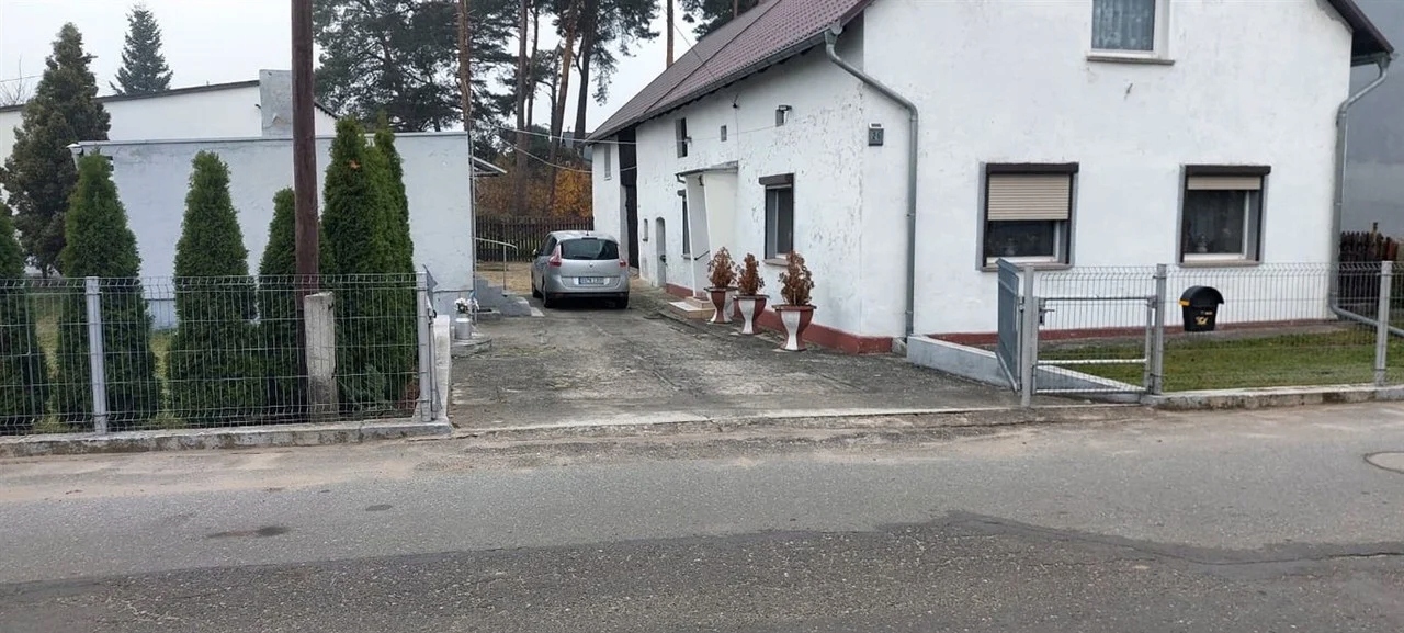Dom, Rożniątów, Strzelce Opolskie, Strzelecki, 62 m²