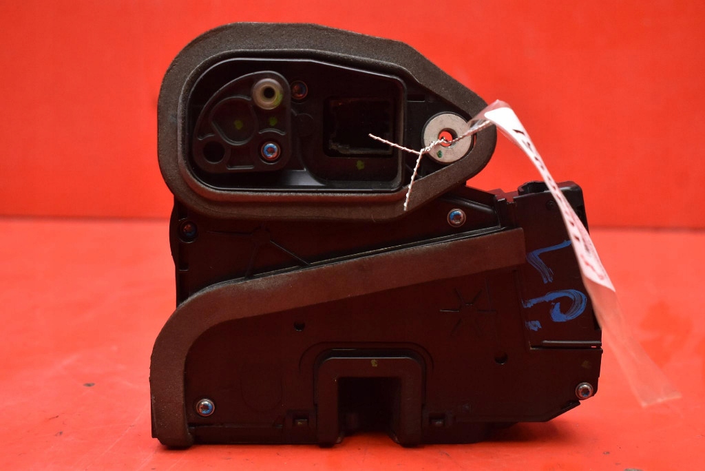 lock door left front front EU 3035077F OPEL ASTRA 5 V K 5D HB 15-20