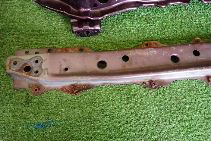 TOYOTA VERSO S 10- bumper support front front tension belt gora supports