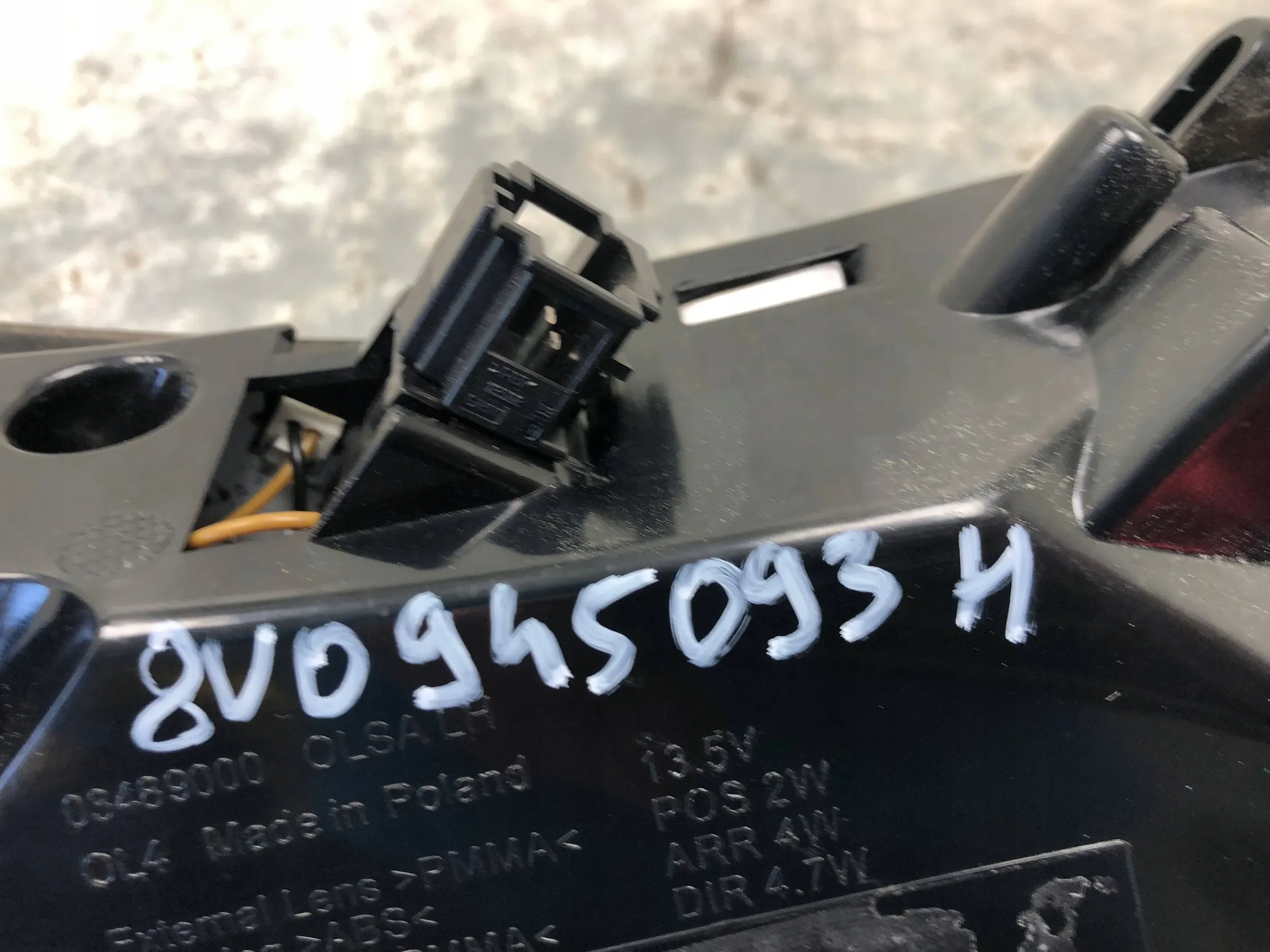 Licht links heck LED NEON AUDI Q3 8U 8U0945093H