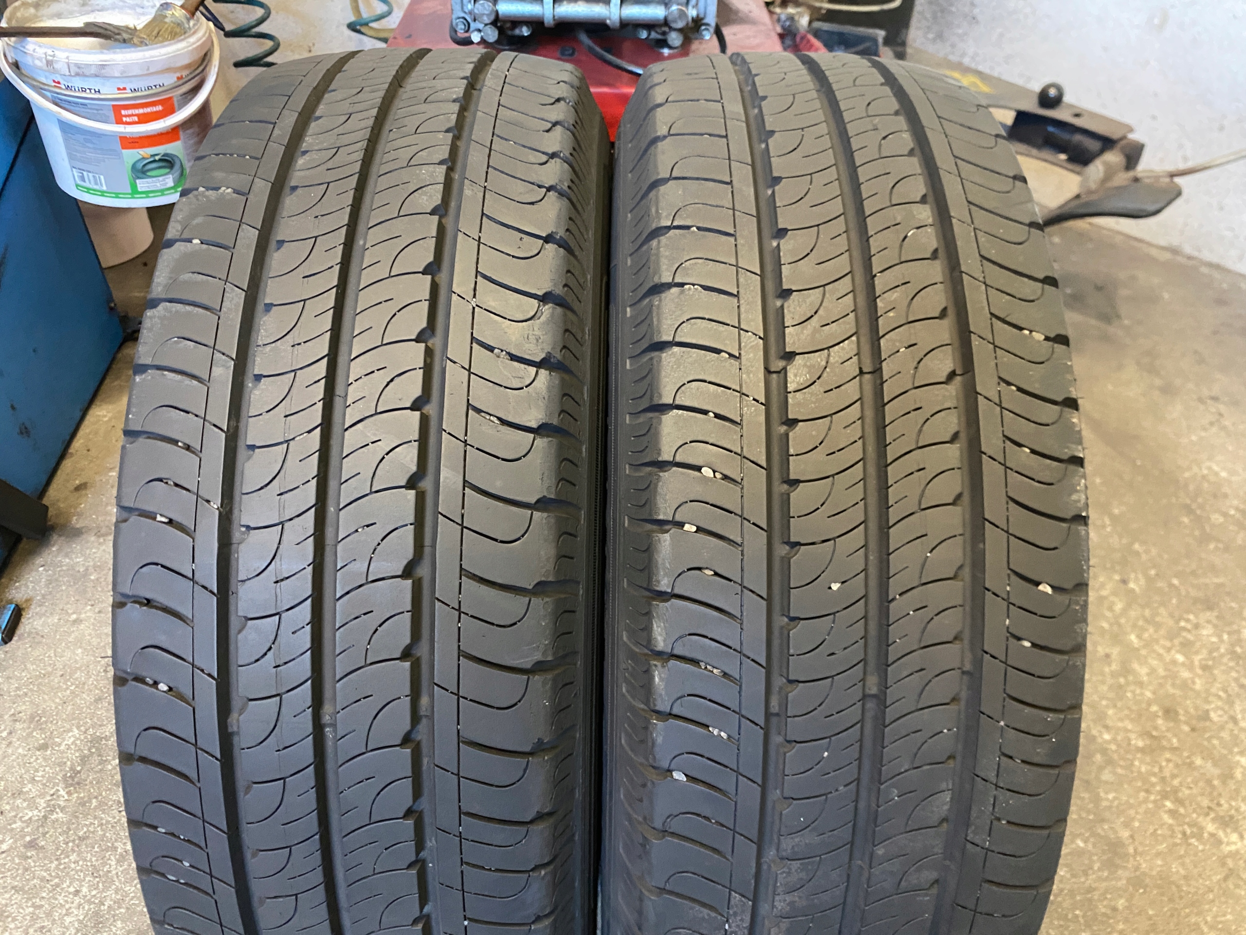 2 tyres summer 215/65R16C Goodyear EfficientGrip Cargo as new 8mm