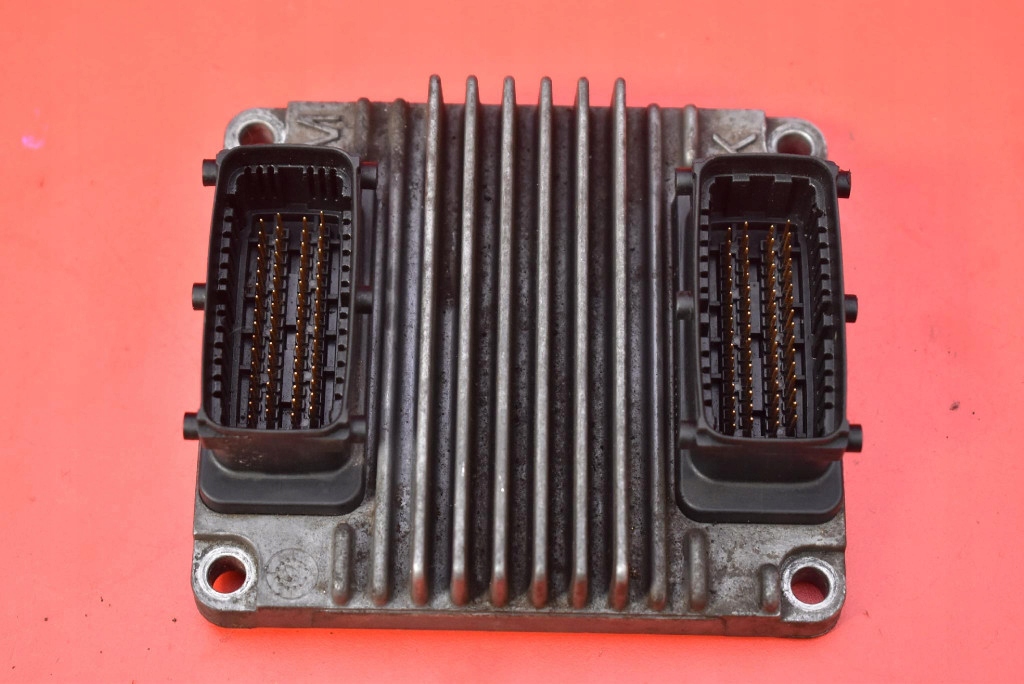 control unit computer of the engine 12212819 OPEL ASTRA 2 II G 1.7 DTI 75 KM 98-09