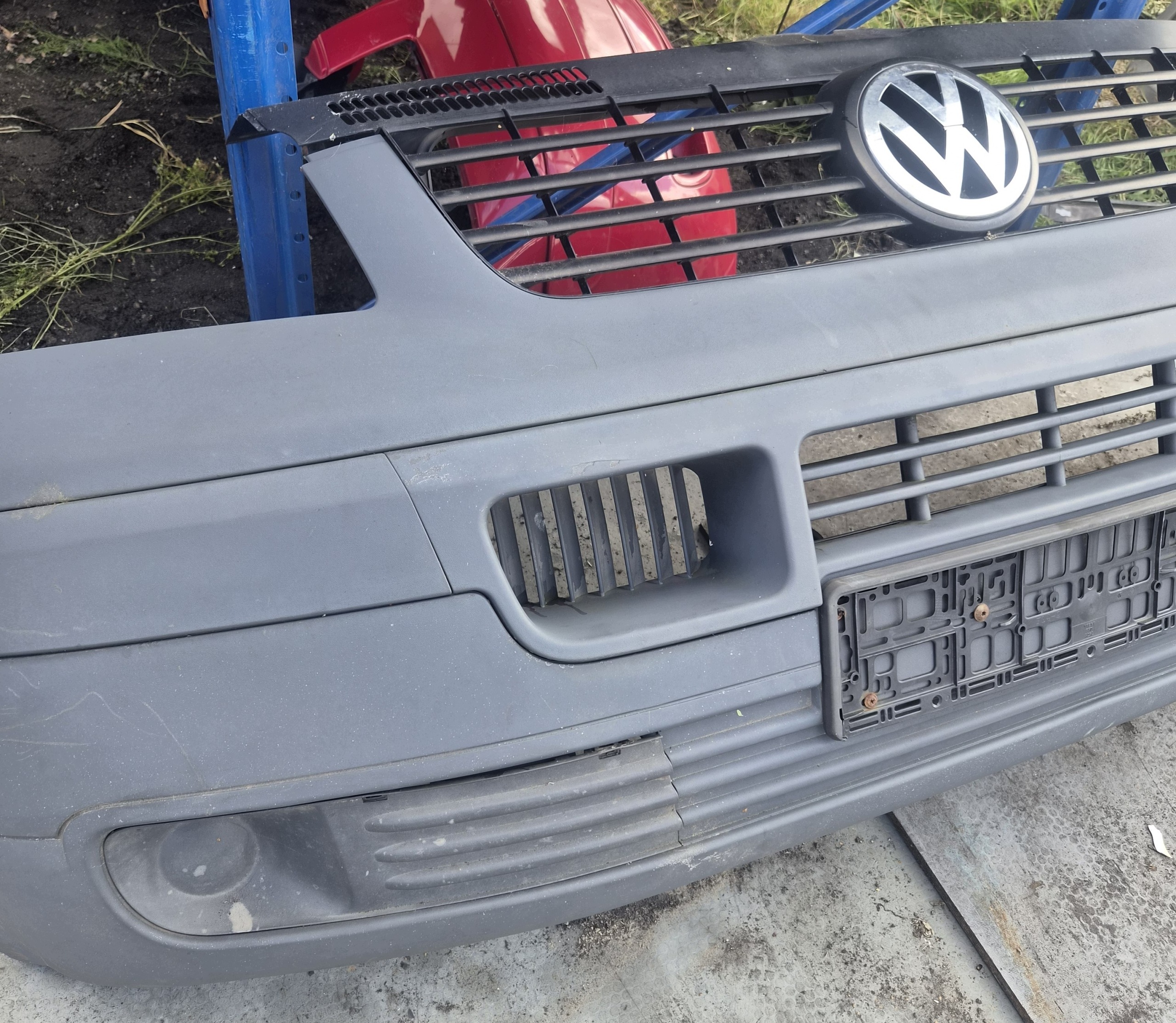 VW T5 Frontstoßstange vorne Transporter schwarzer grau struktura
