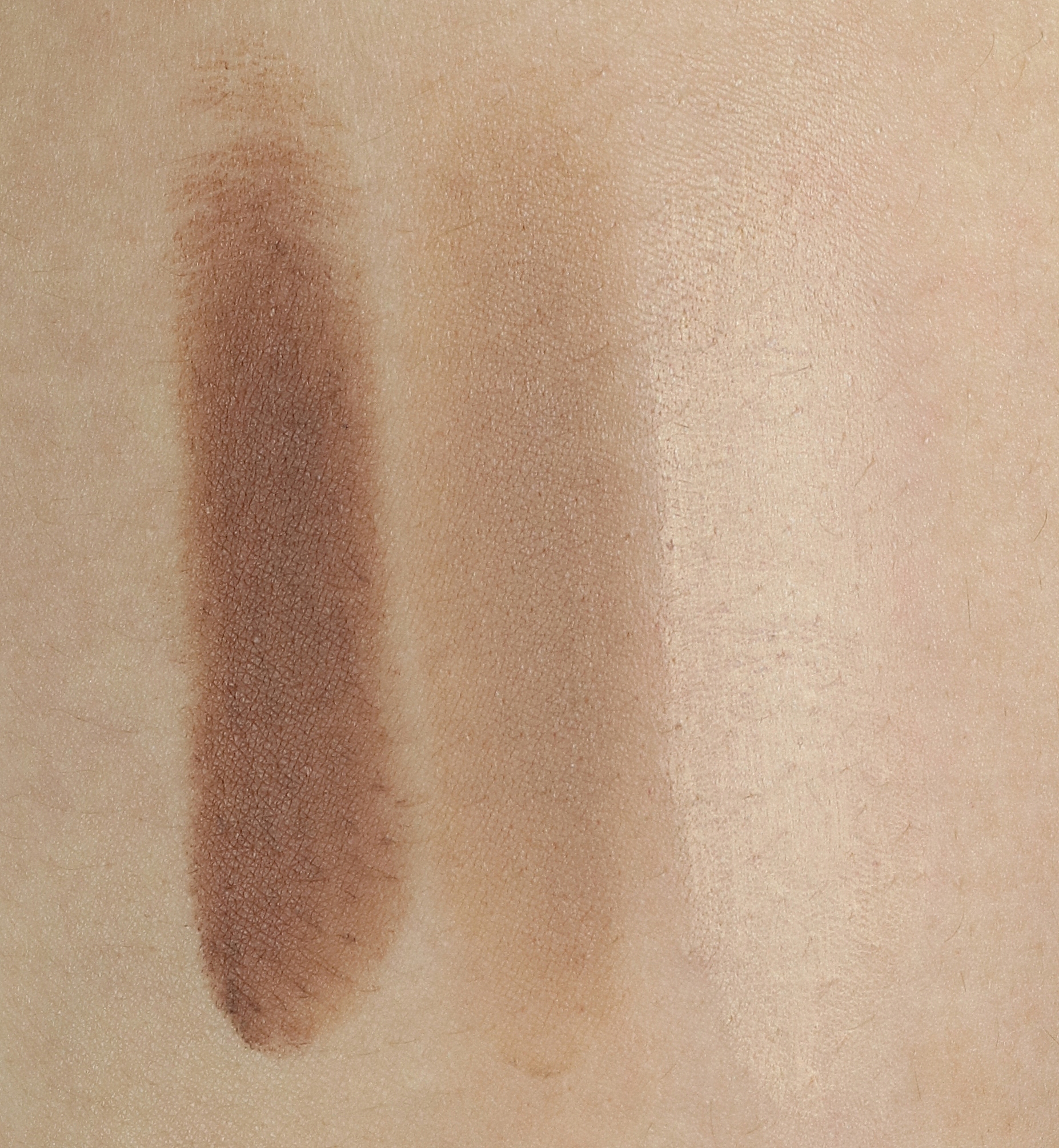 HEAN PRO-CONTOUR Zestaw podkładów konturujących Waga produktu z opakowaniem jednostkowym 0.056 kg