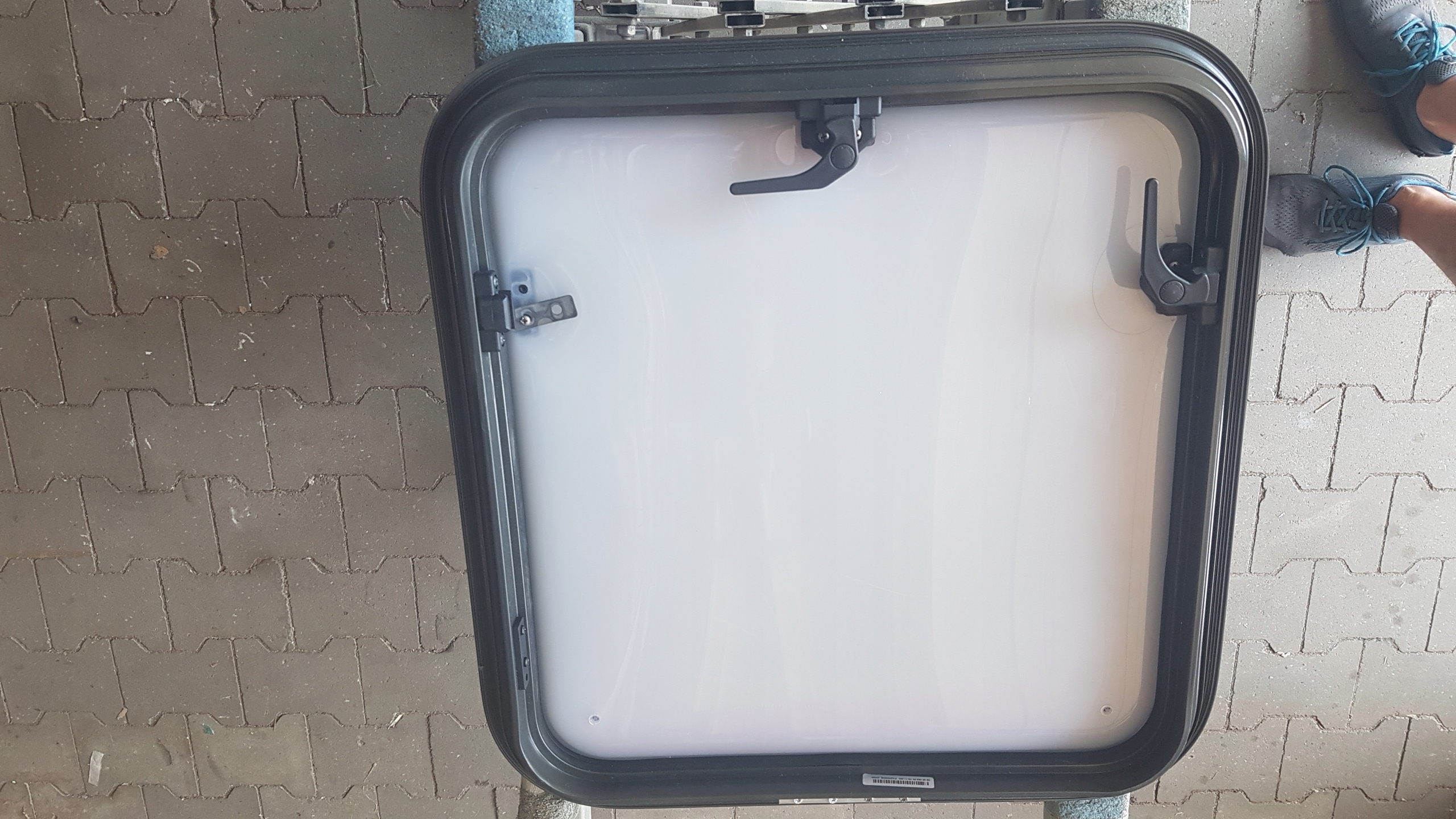 Okno Polyplastic 500x520 Mleczne Marka bez marki