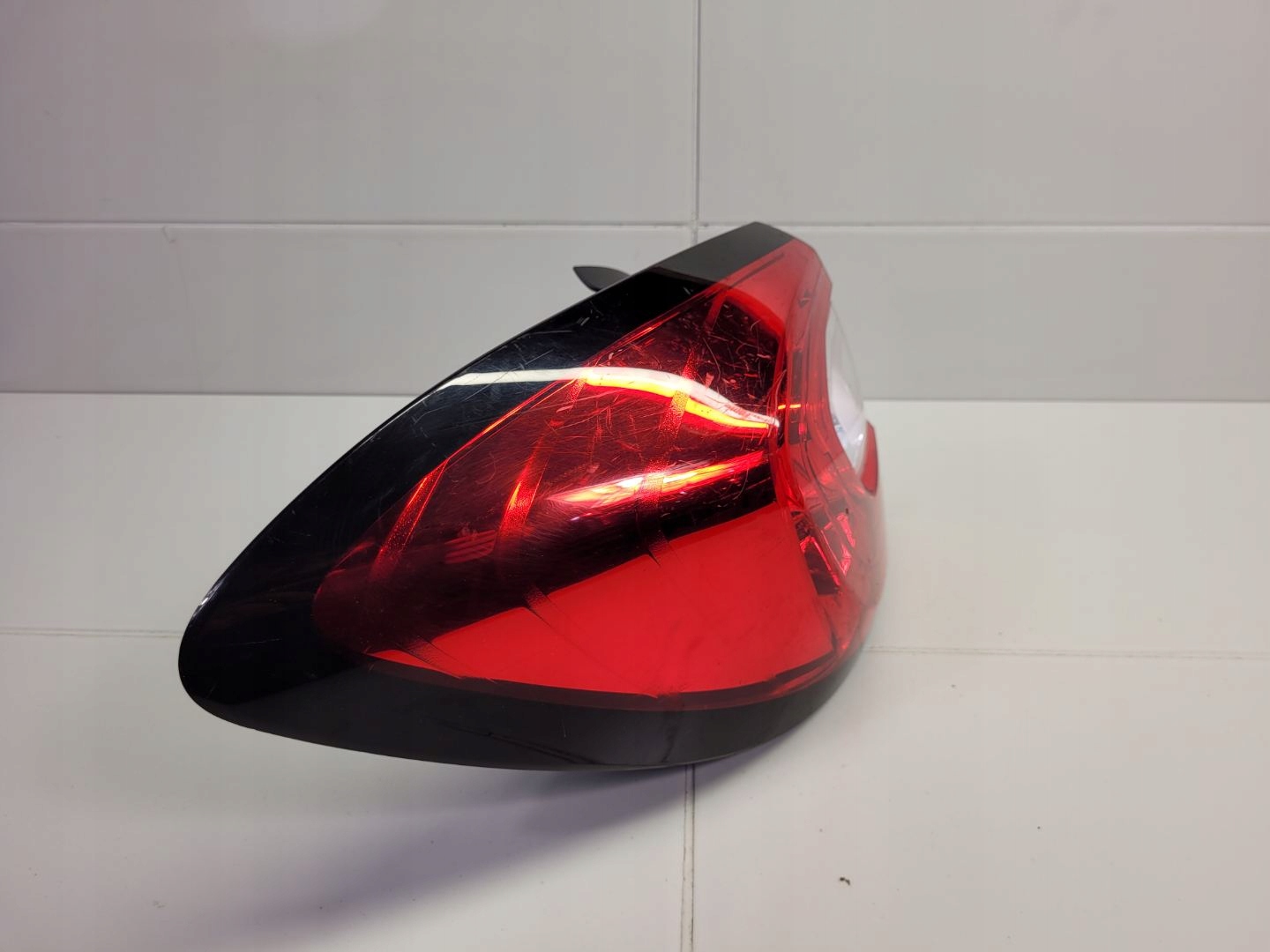 light rear left side Renault Captur 2016 265557367R