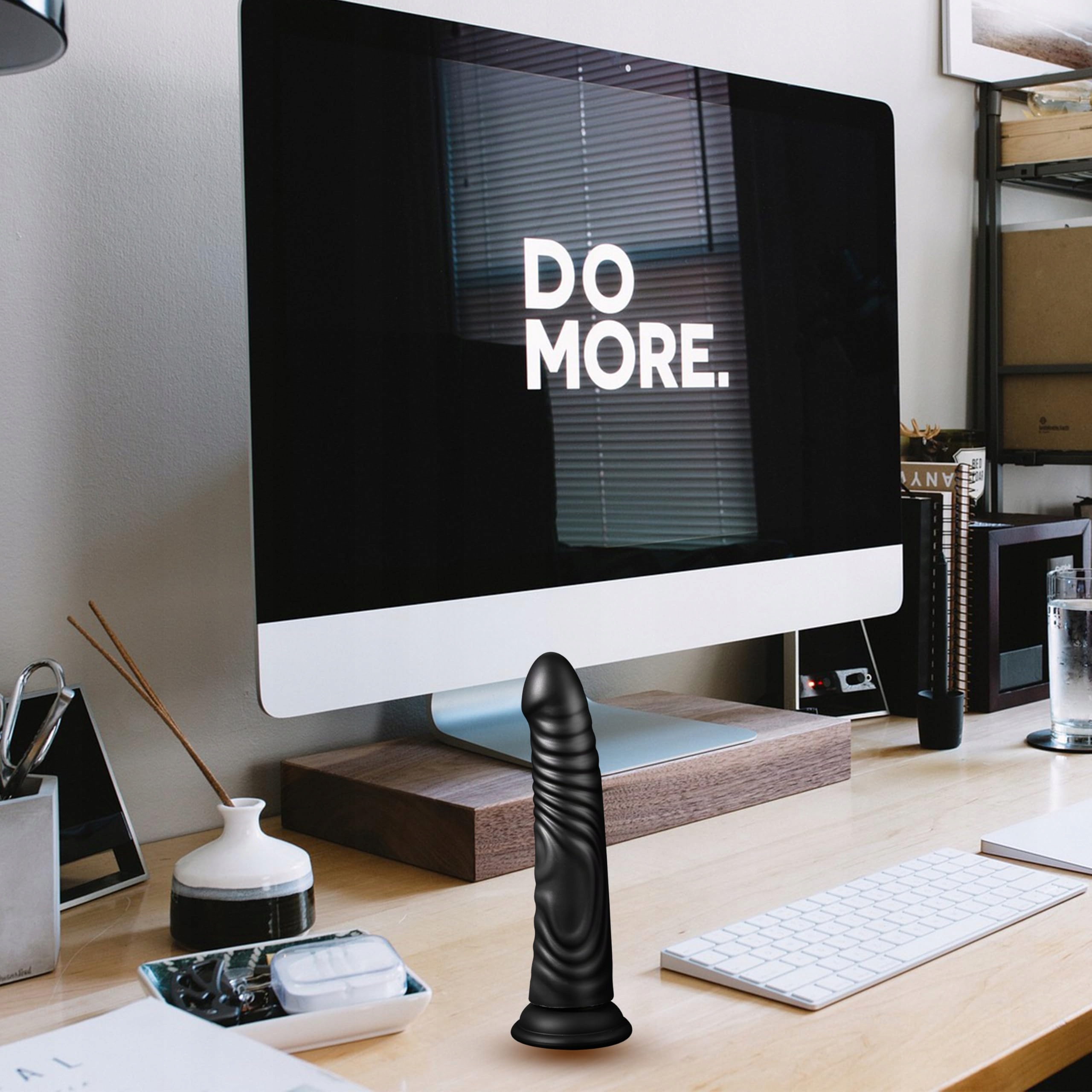 REALISTISCHES Silikonowy Dildo Dla Kobiet Z Przyssawką Do Masażu G Punktu — miniatura 4