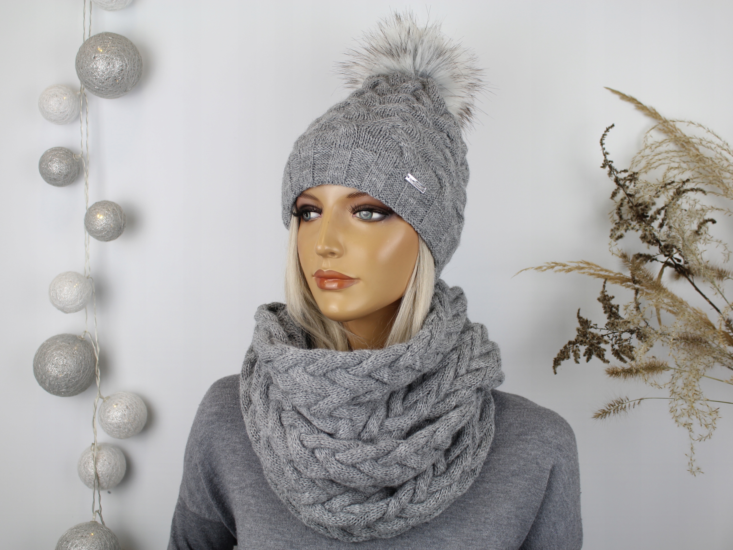 KOMPLET DAMSKI CZAPKA DAMSKA + KOMIN SZALIK CHUSTA Marka inna