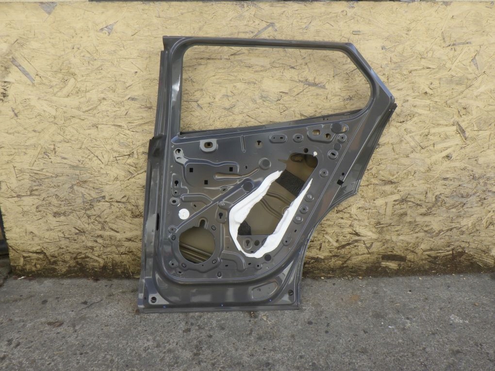 PEUGEOT 2008 II 2 19- door right rear.