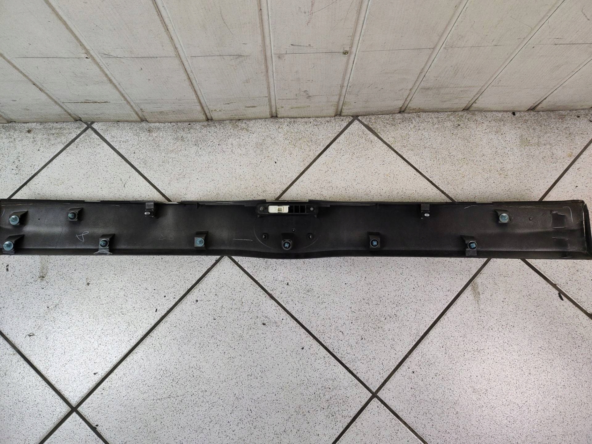 cap bonnet Toyota Prius 3 facelift 2011 76801-47070