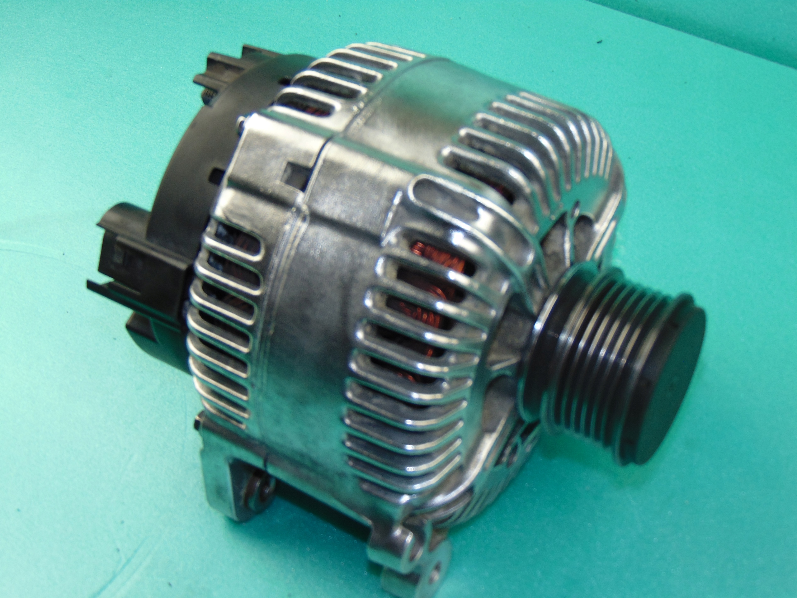 Alternator 180A 1,9TDI 2,0TDI Passat b6 TouranGolf IV A3 8L 021903026L