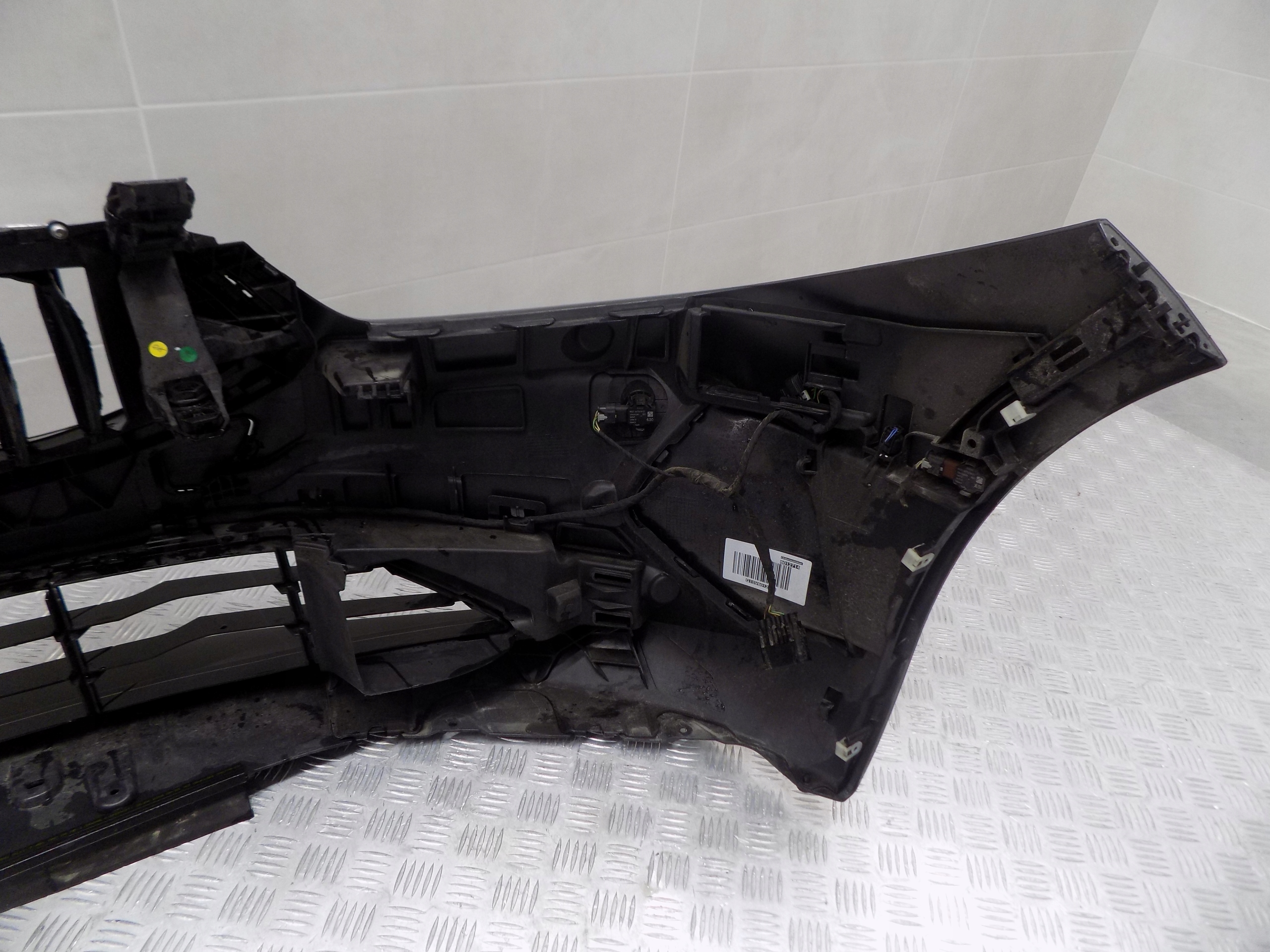 BMW 8 G14 G15 Stoßstange vorne vorne C36