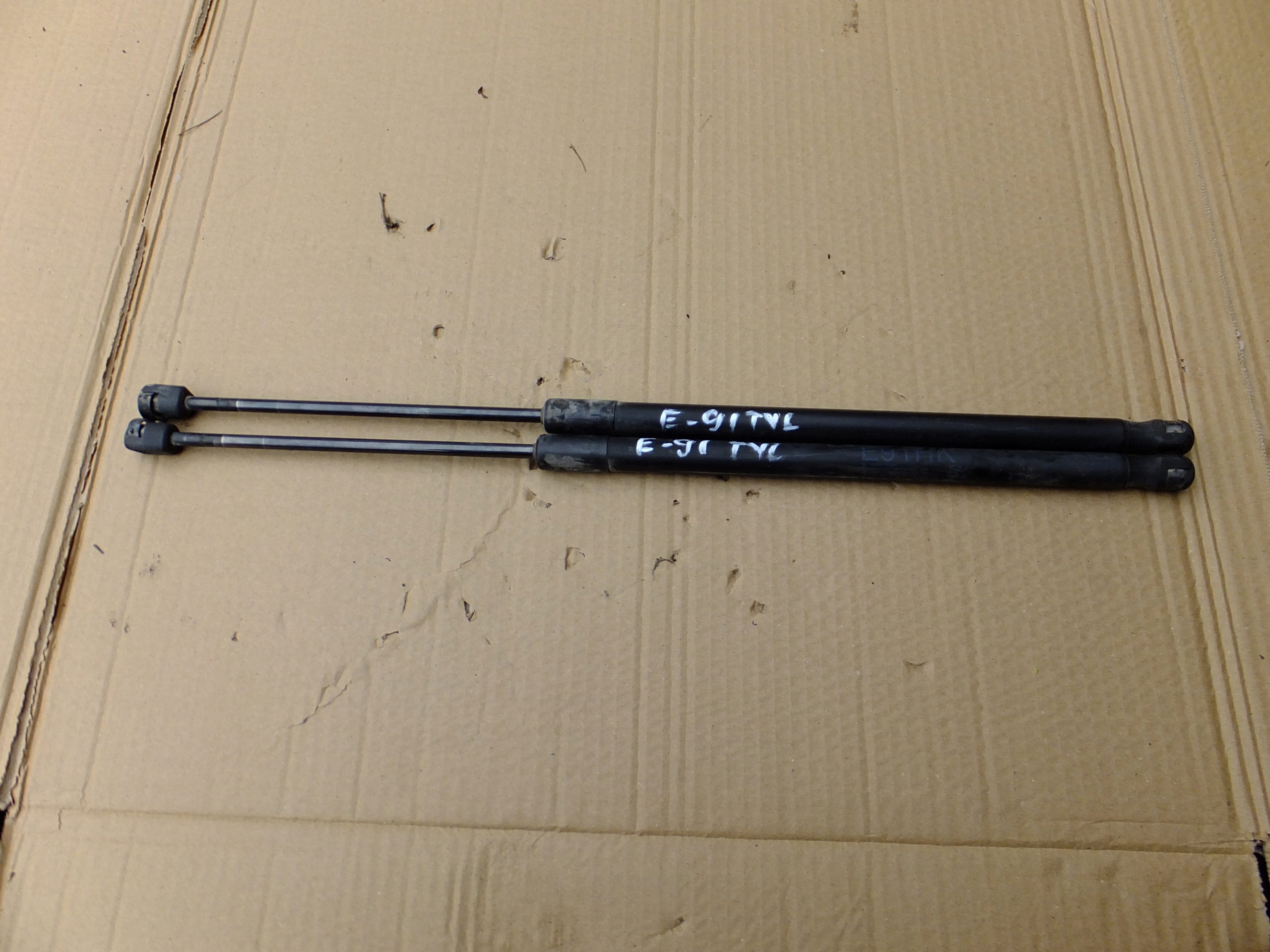 damper bonnet rear part komplet bmw e91 2007r