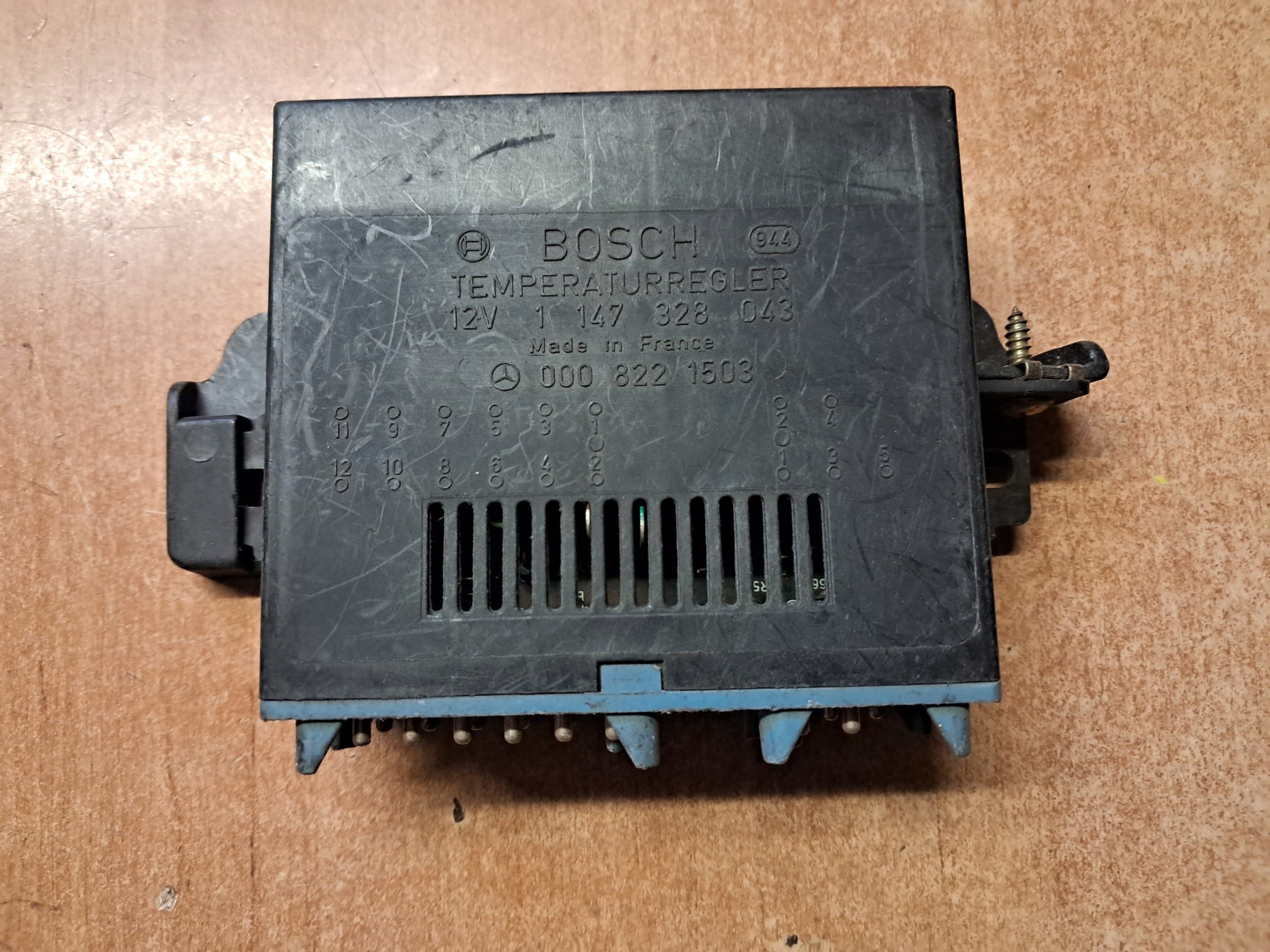 relay TEMPERATURY MERCEDES W126 W124 0008221503