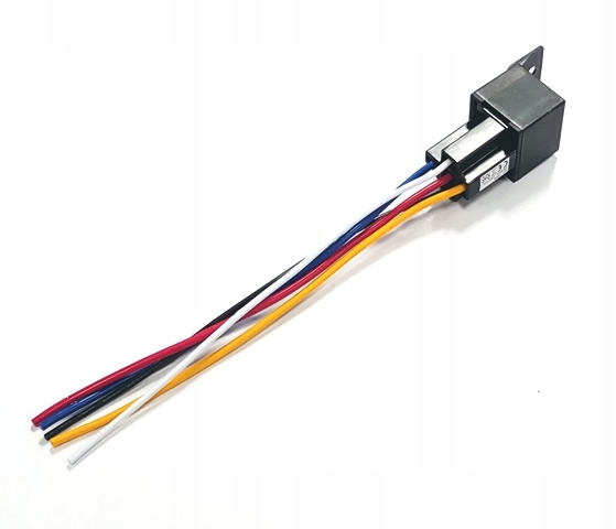 

Przekaźnik samochodowy 12V/40A gniazdo z kablami