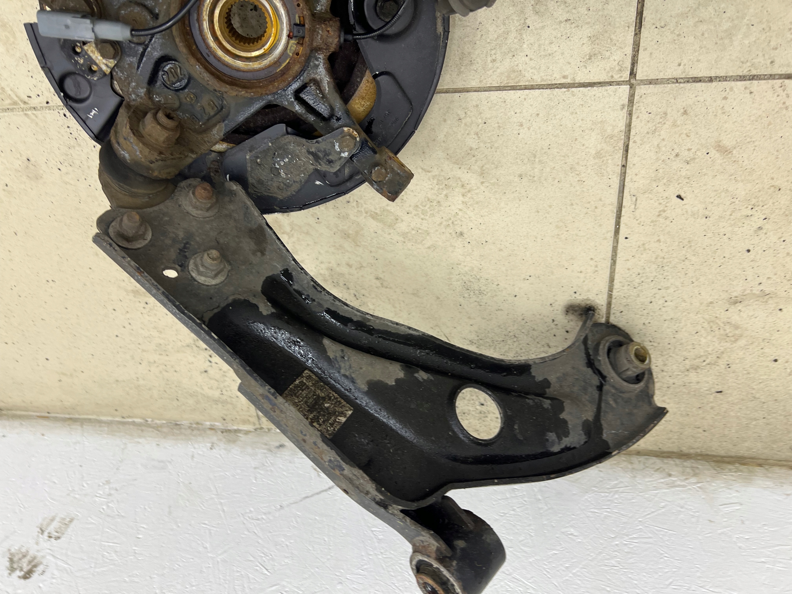 swing shock absorber arm right front - PEUGEOT 308 II T9 1.6 B-HDI