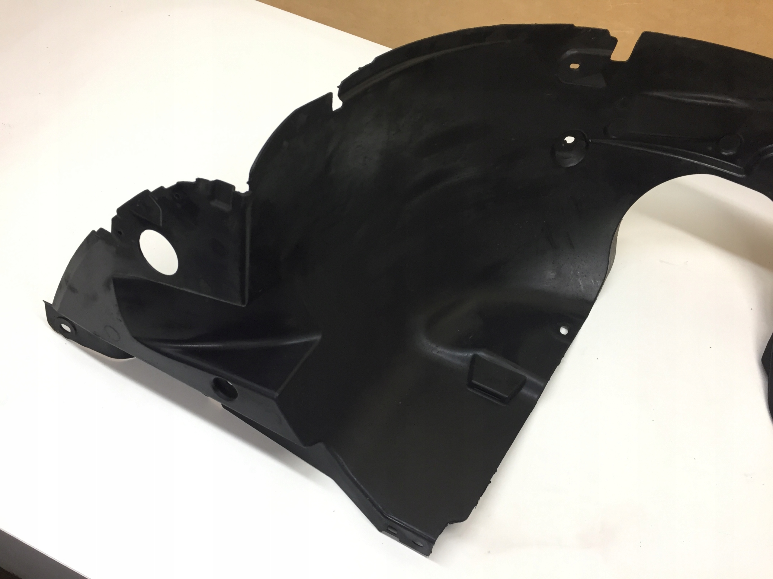 C4 CACTUS LIFT NADKOLE LEWE PRZEDNIE Producent części Citroen OE