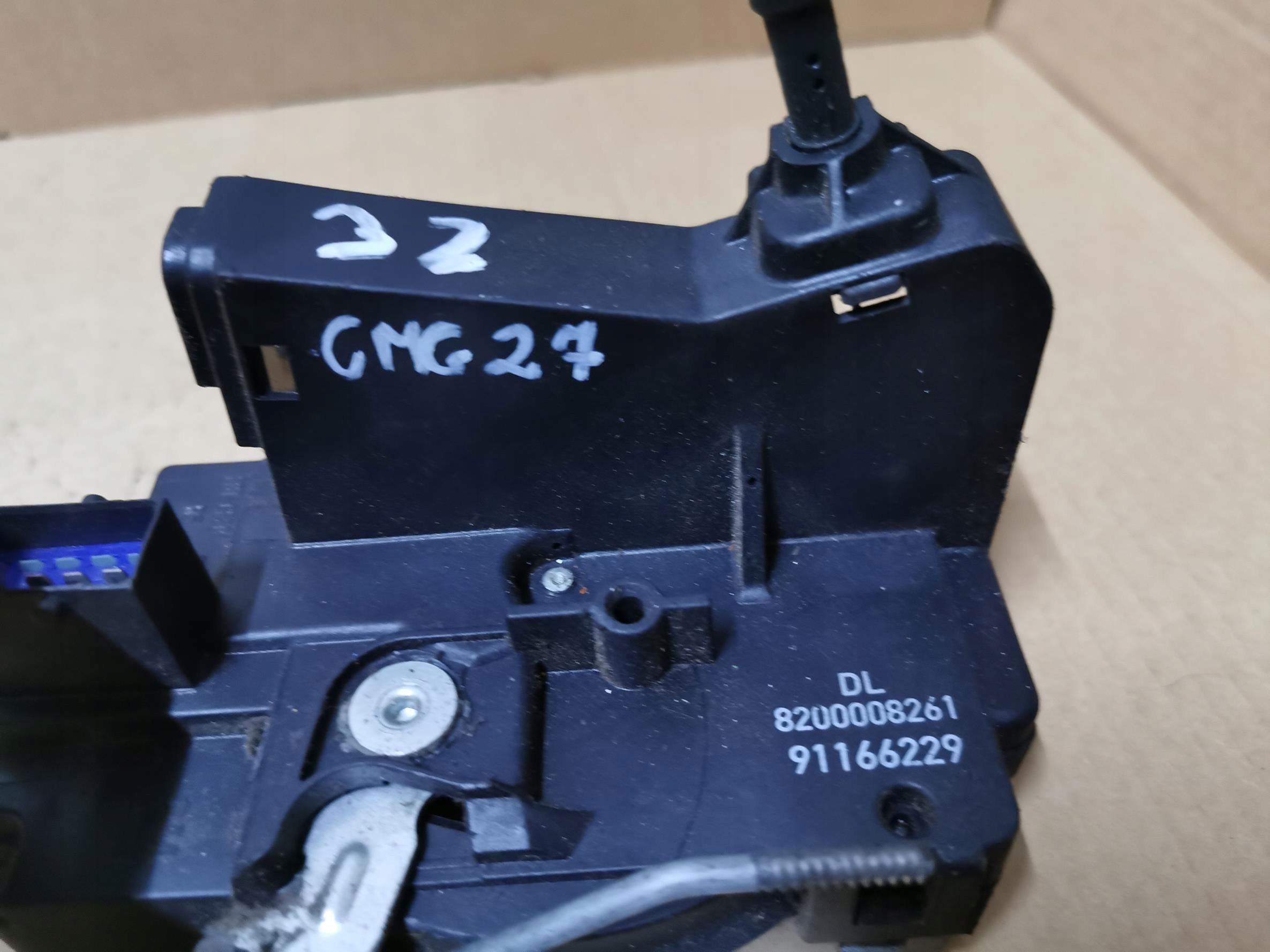 lock door right front RENAULT TRAFIC II 01-14 EU