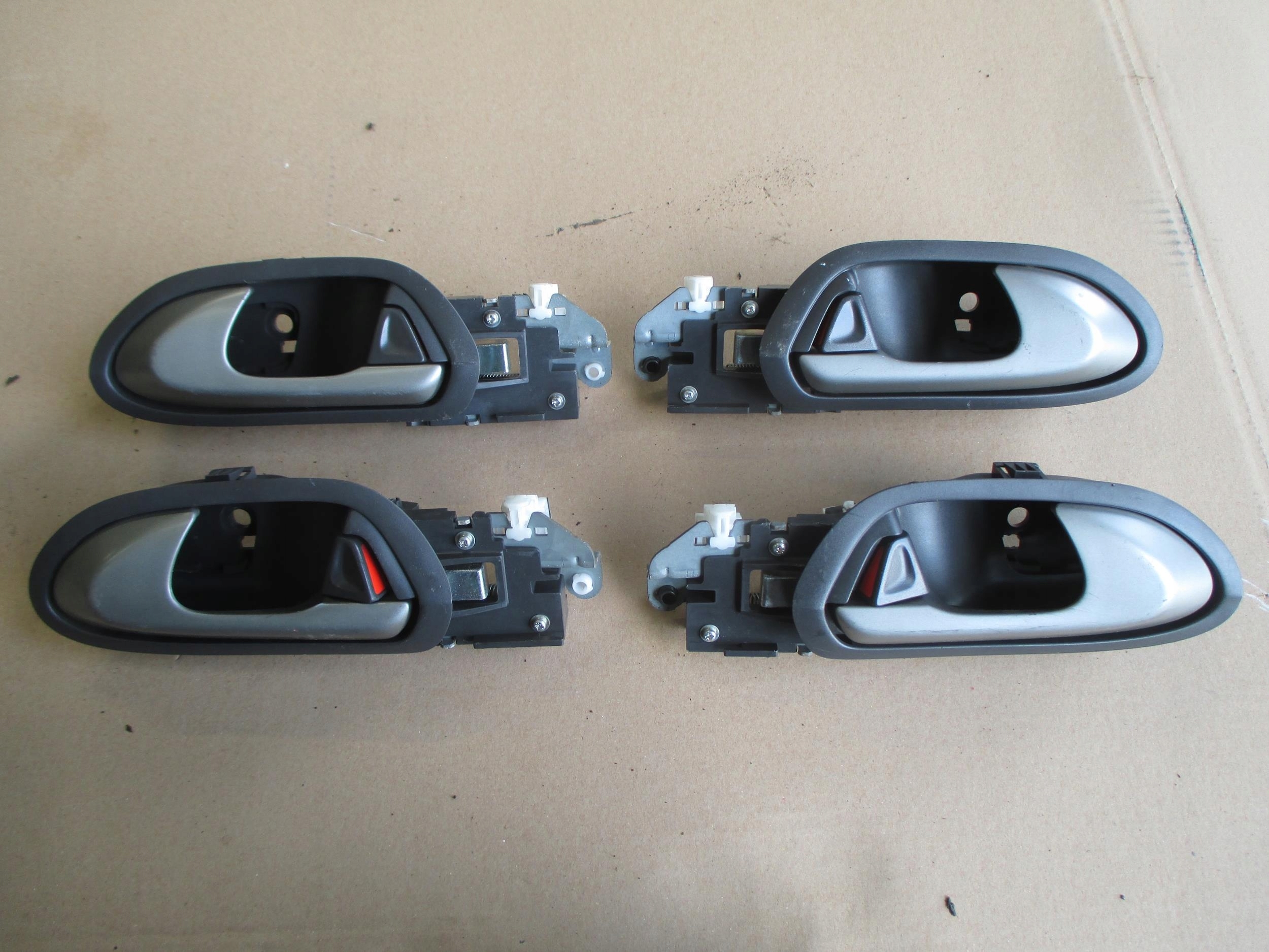 CIVIC VIII SEDAN 06-11 KLAMKA WEWNĘTRZNA